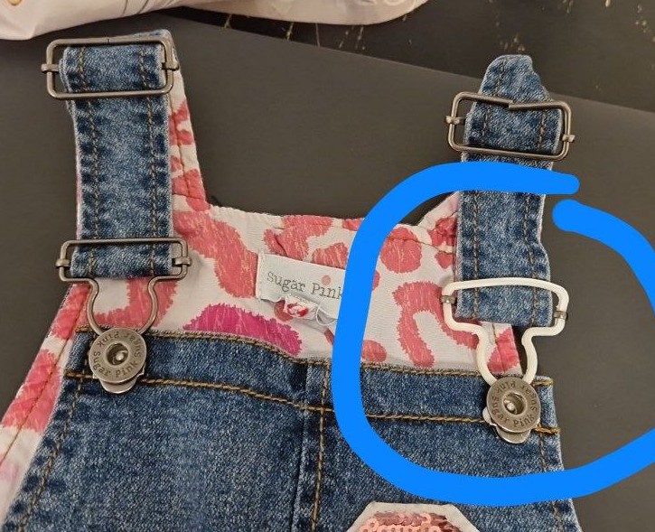 Dungaree buckle