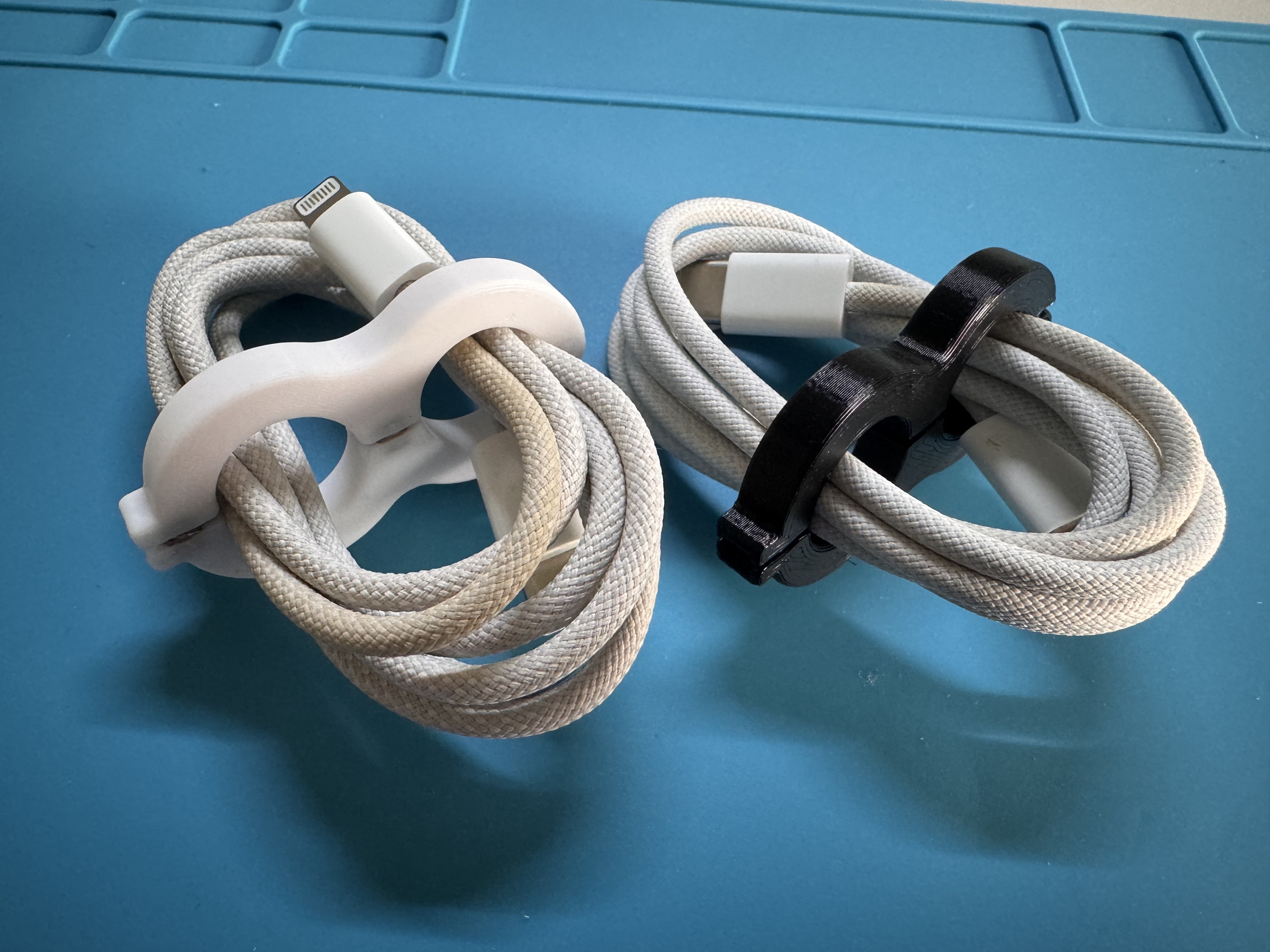 Magnetic Cable Clip with Hinge