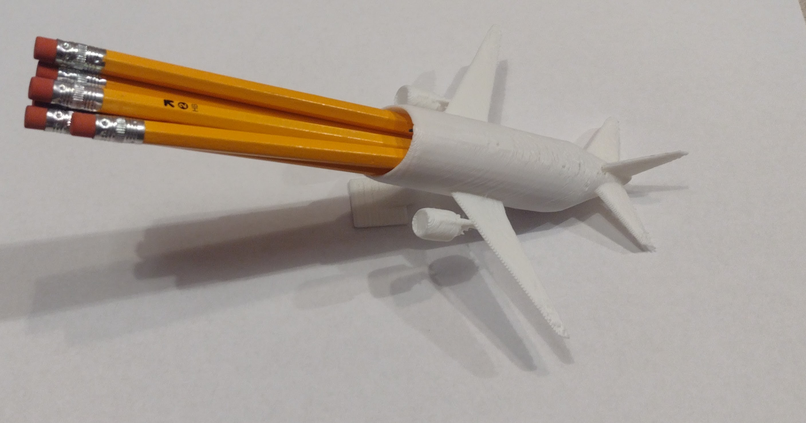 A Boeing 777 inspired pencil holder