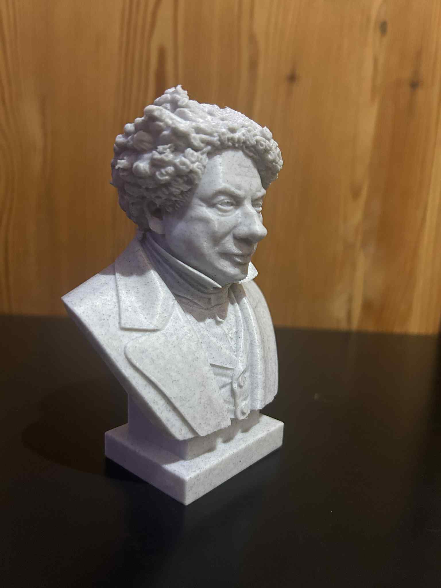 Alexandre Dumas – Buste — miniatura 3