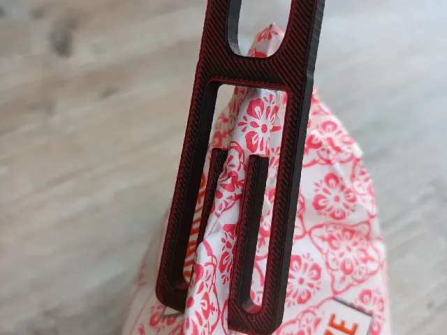 small bag clip