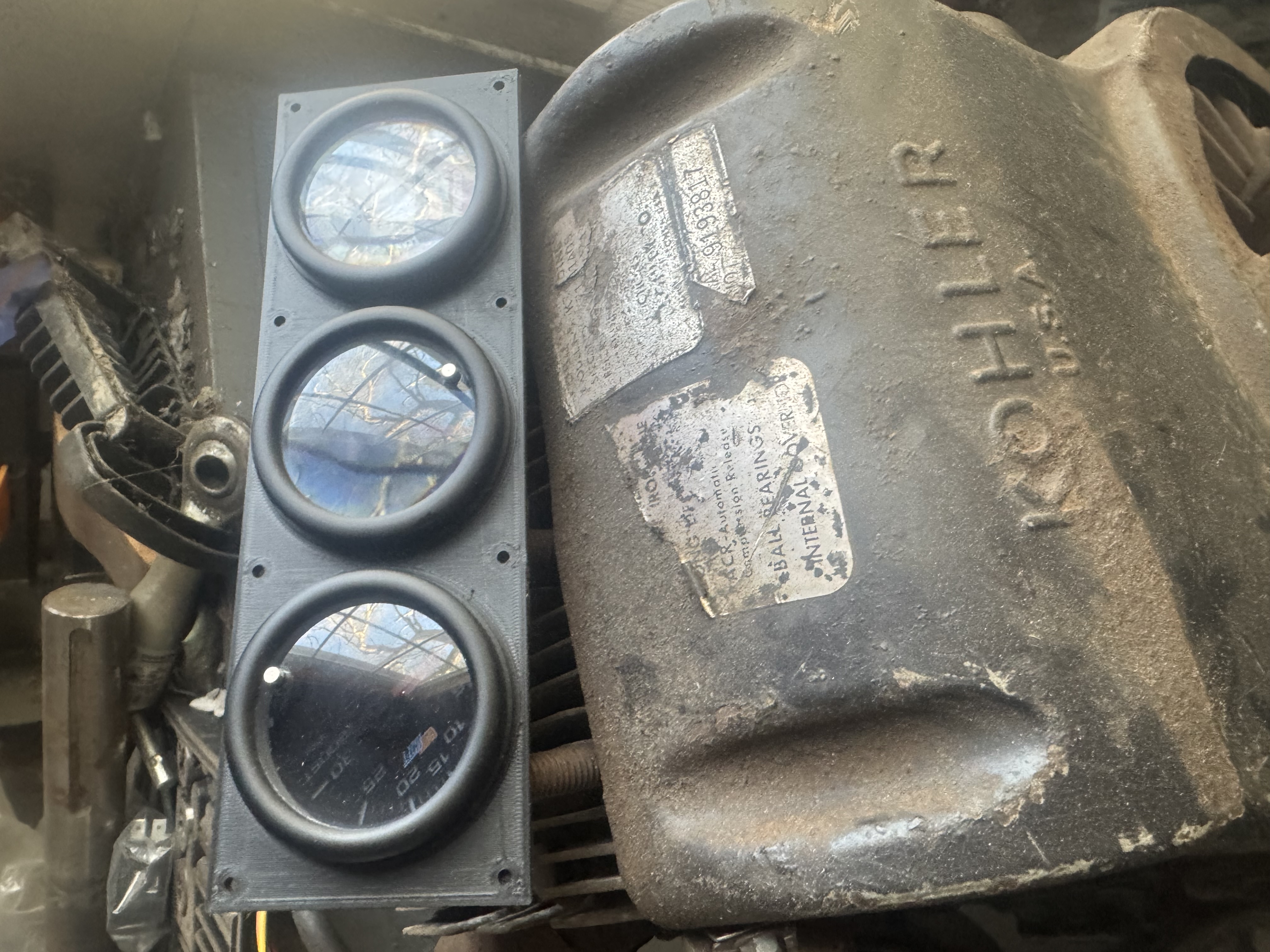 3 gauge cluster