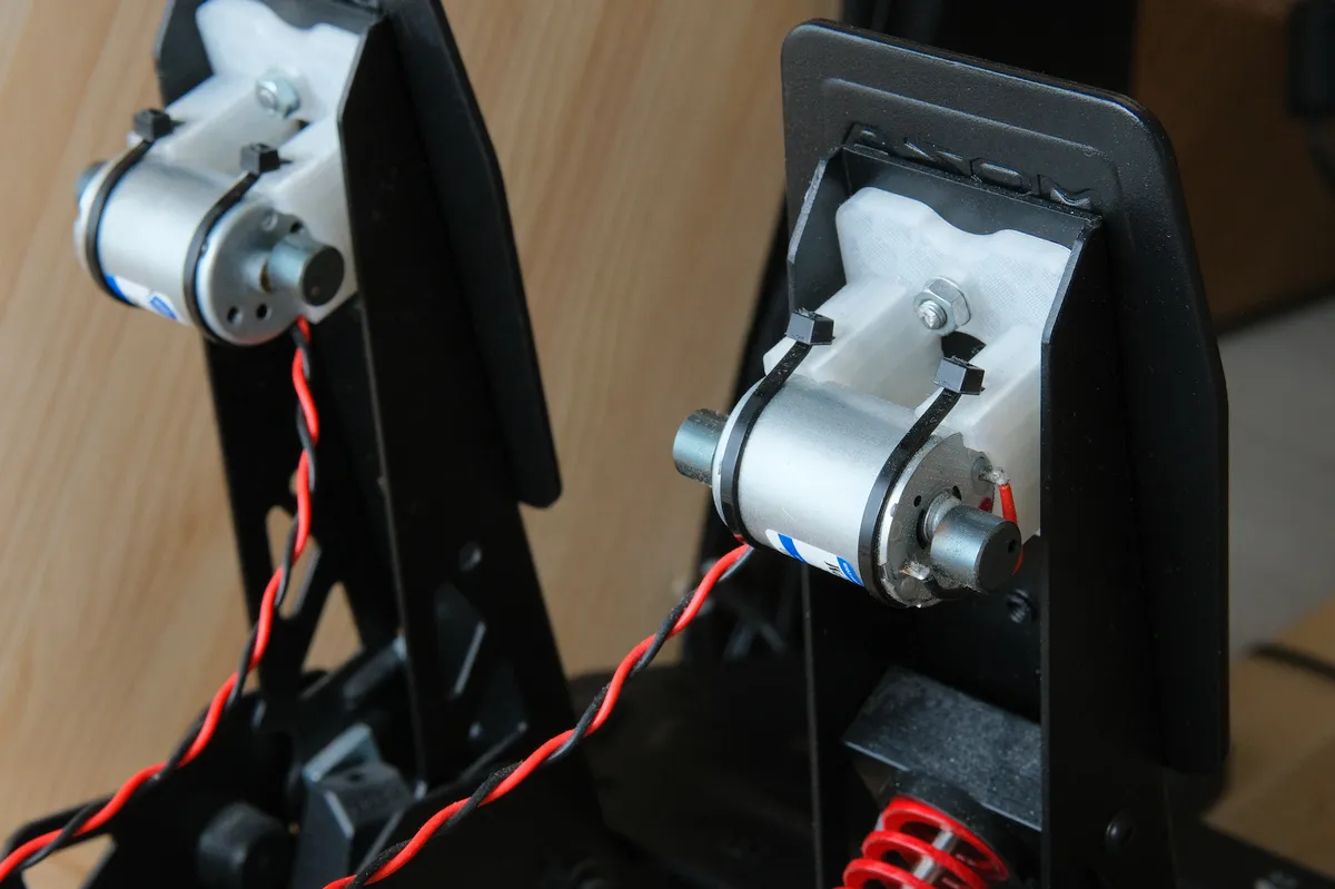 Vibration Motor Mount for Moza SR-P Lite Pedals by ffosl | Download free  STL model | Printables.com