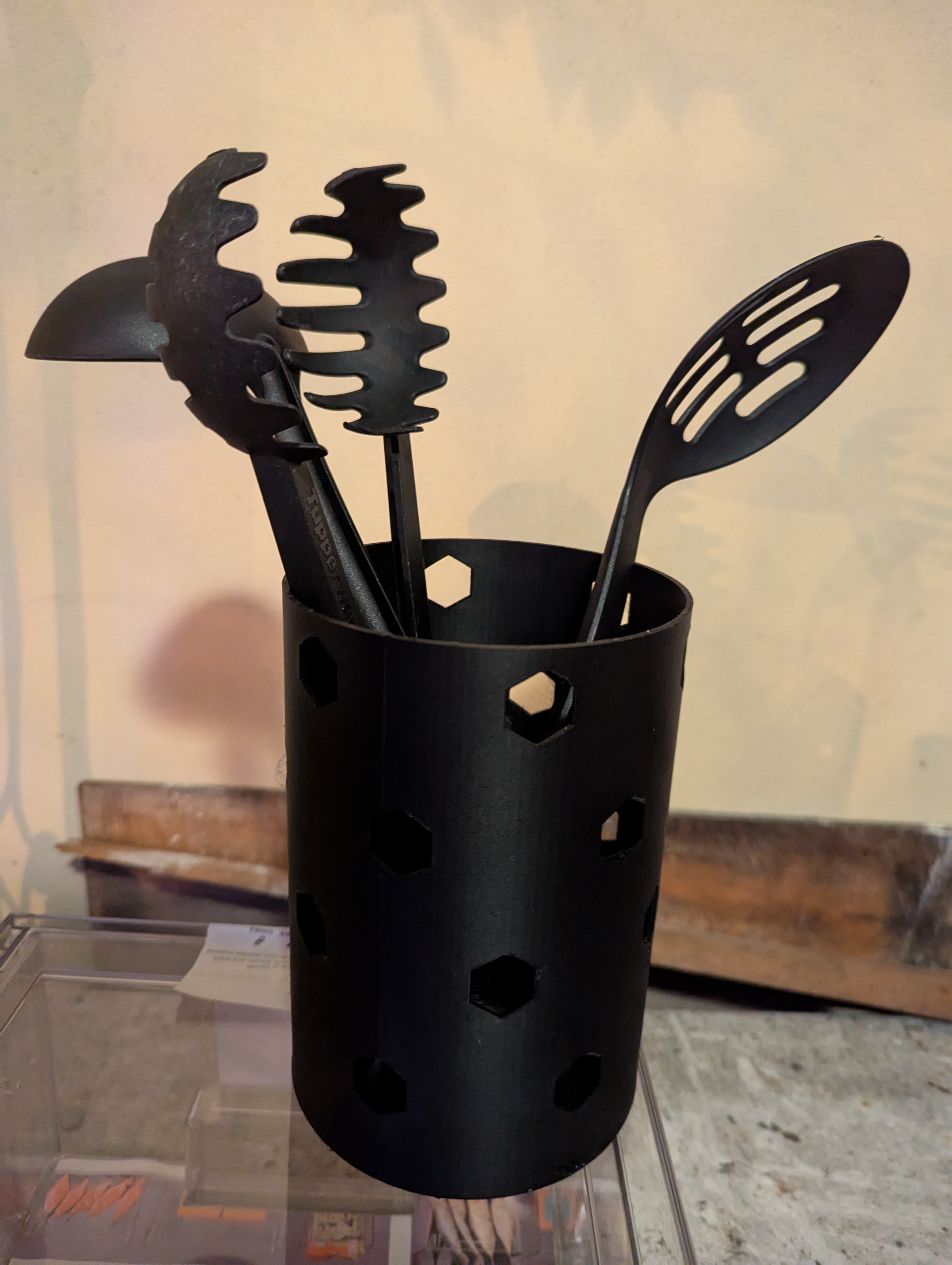 concrete weighted kitchen utensil bin