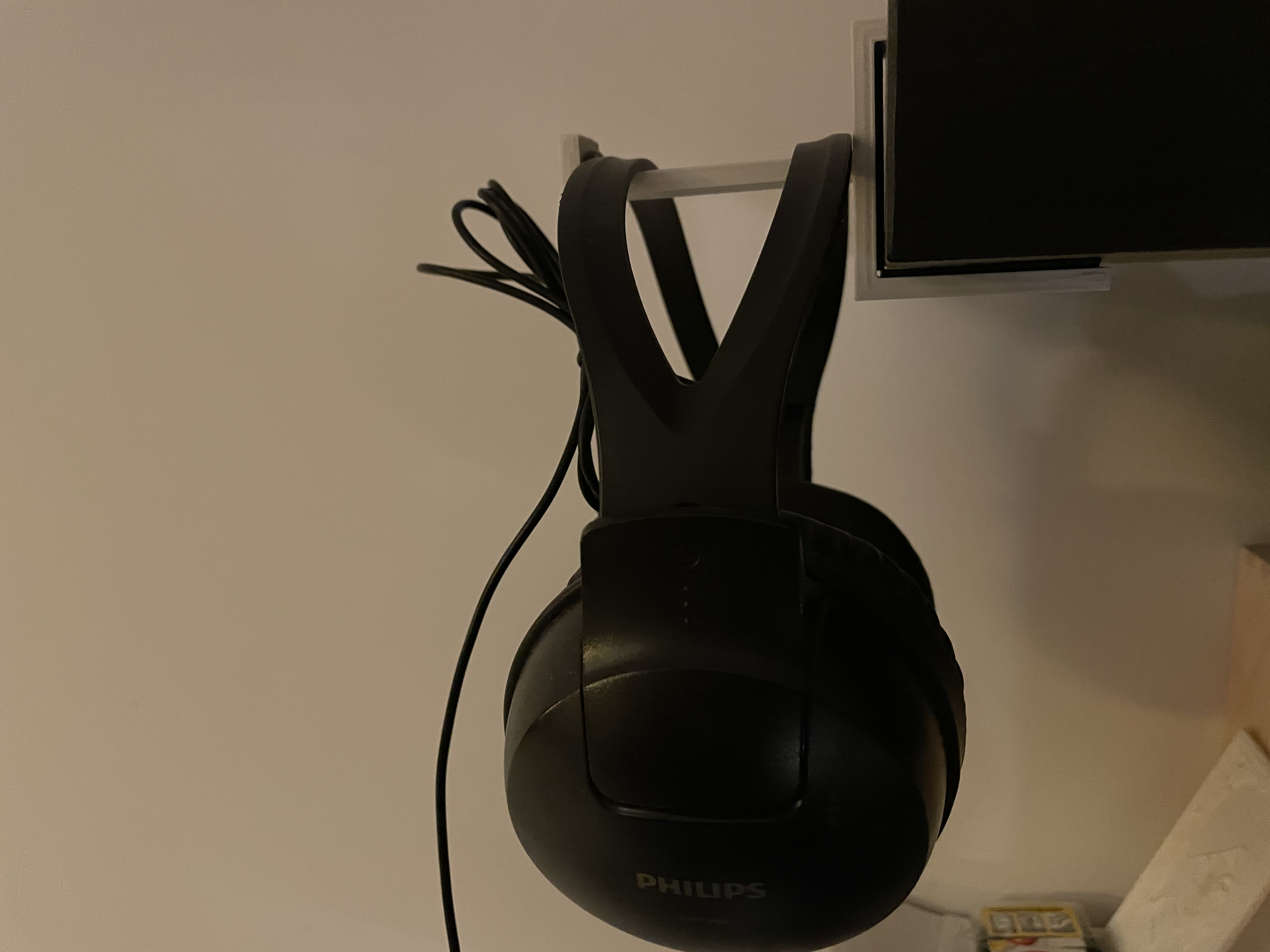 Headphone Holder for Lack Shelf
