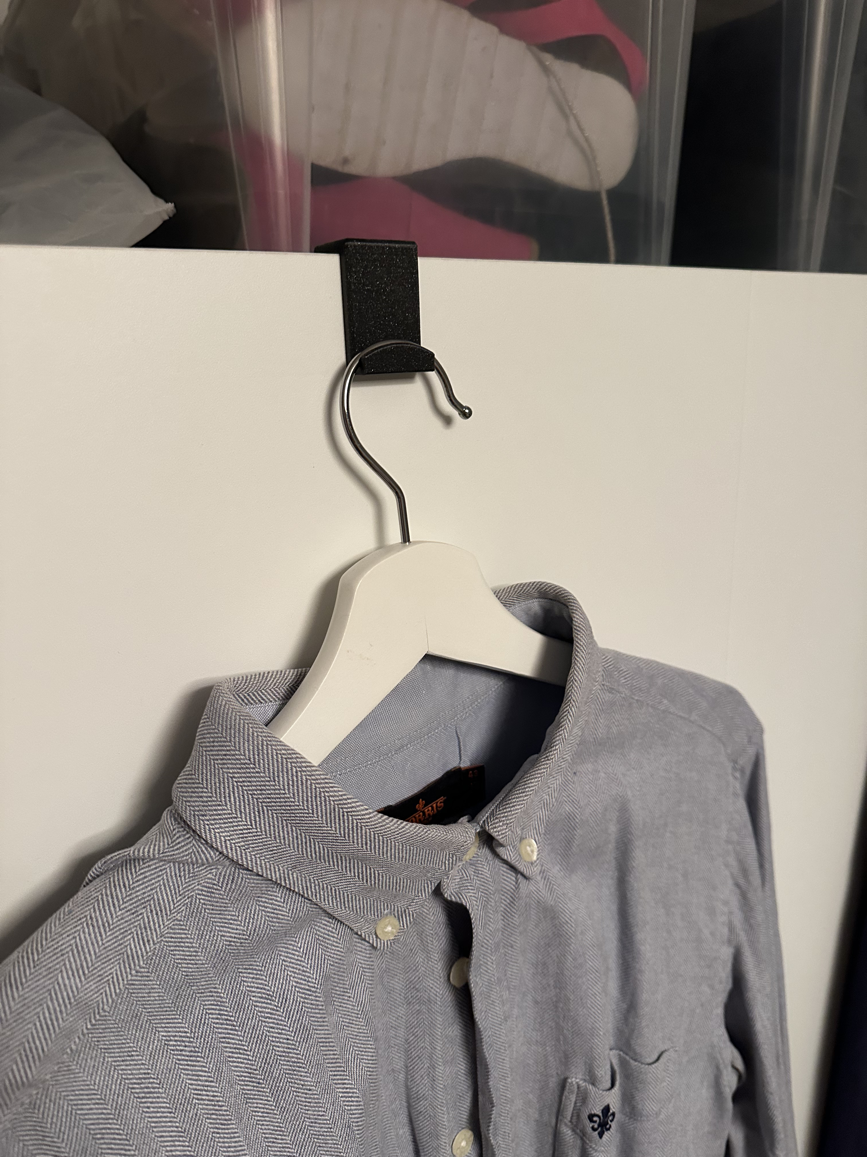 Hanger hanger/hook for closet / wardrobe