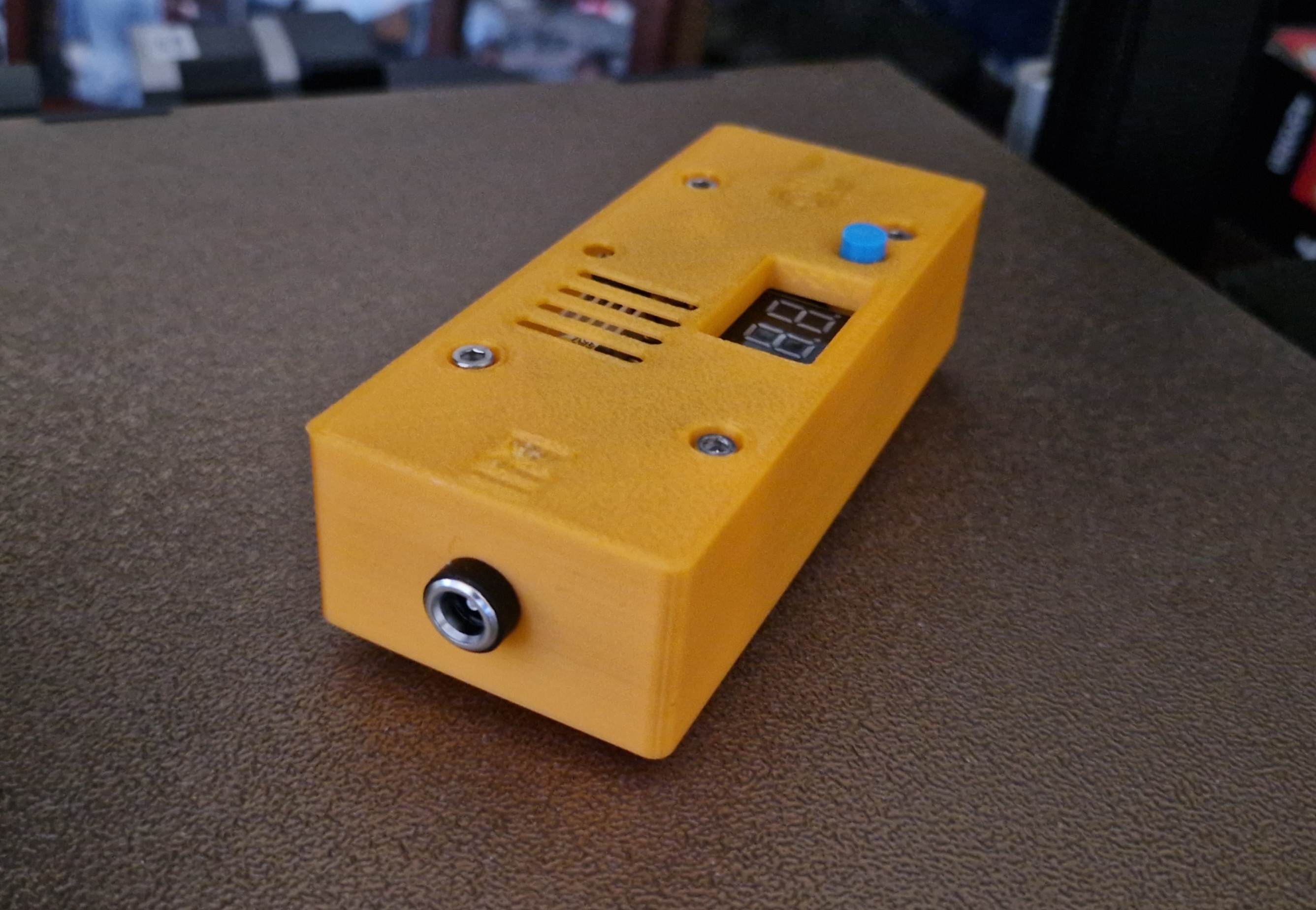 LM2596 converter case with input/output connectors