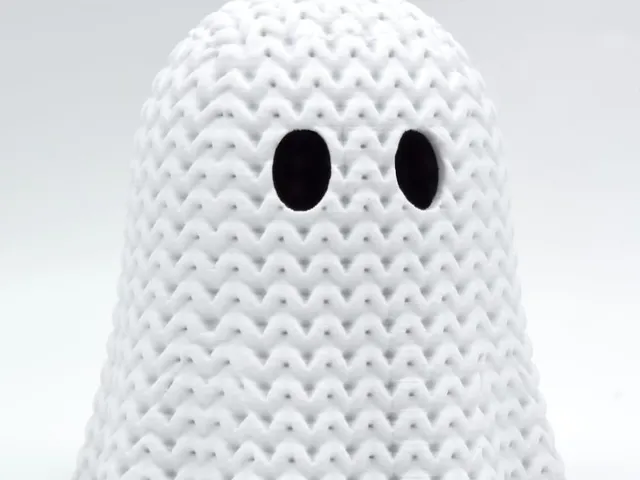 Knitted Halloween Ghost