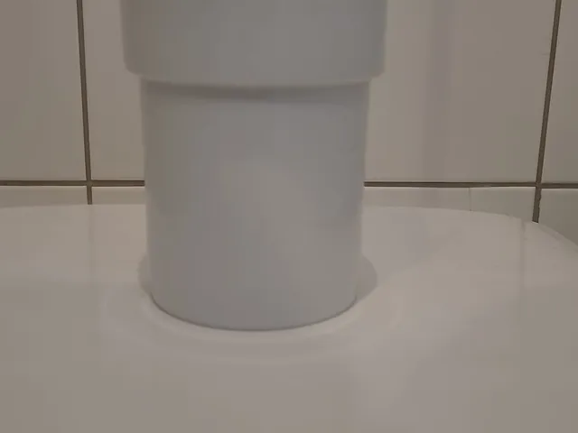 WC Bürstenhalter mit ChatGPT zum 3-D Modell