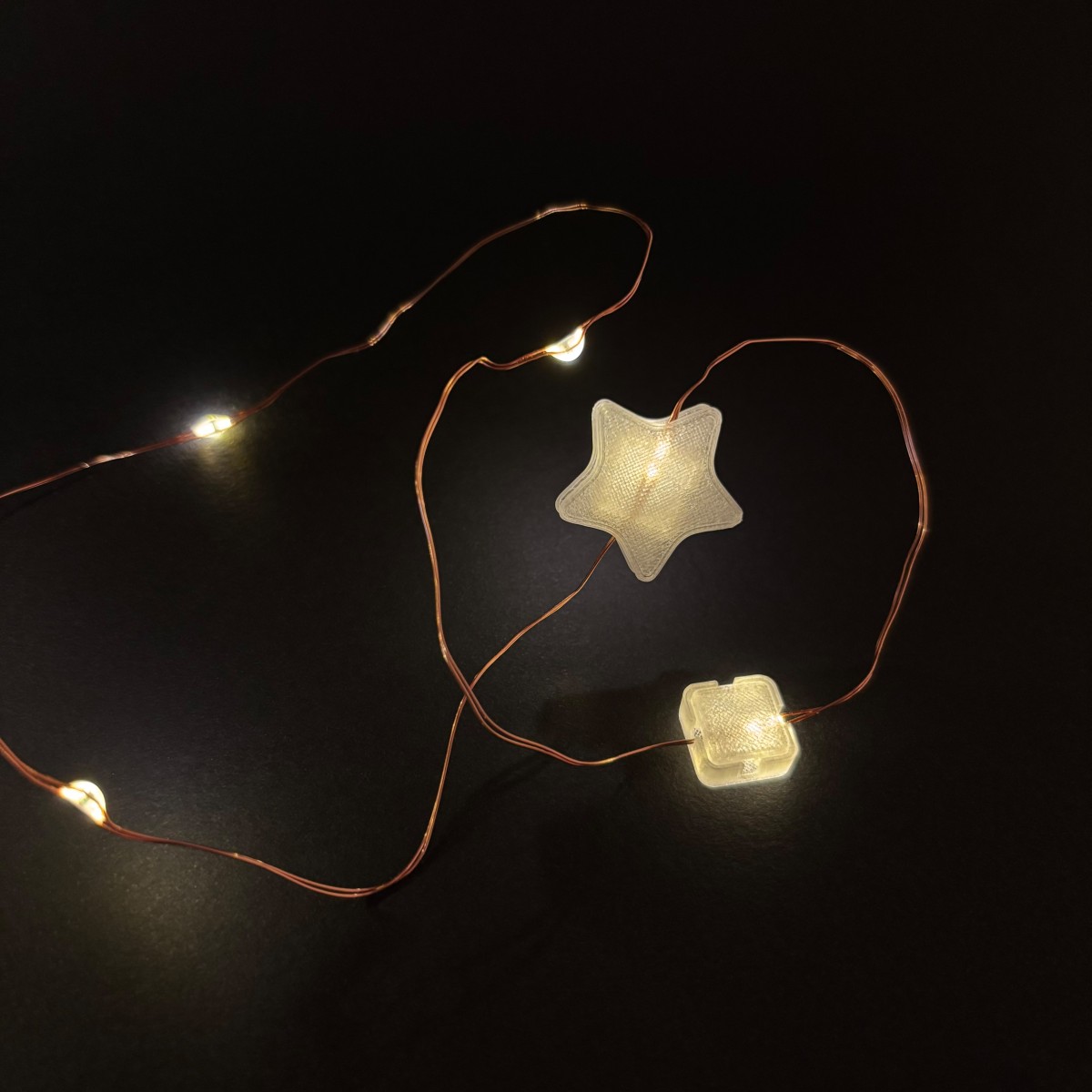 LED string clip-on cap