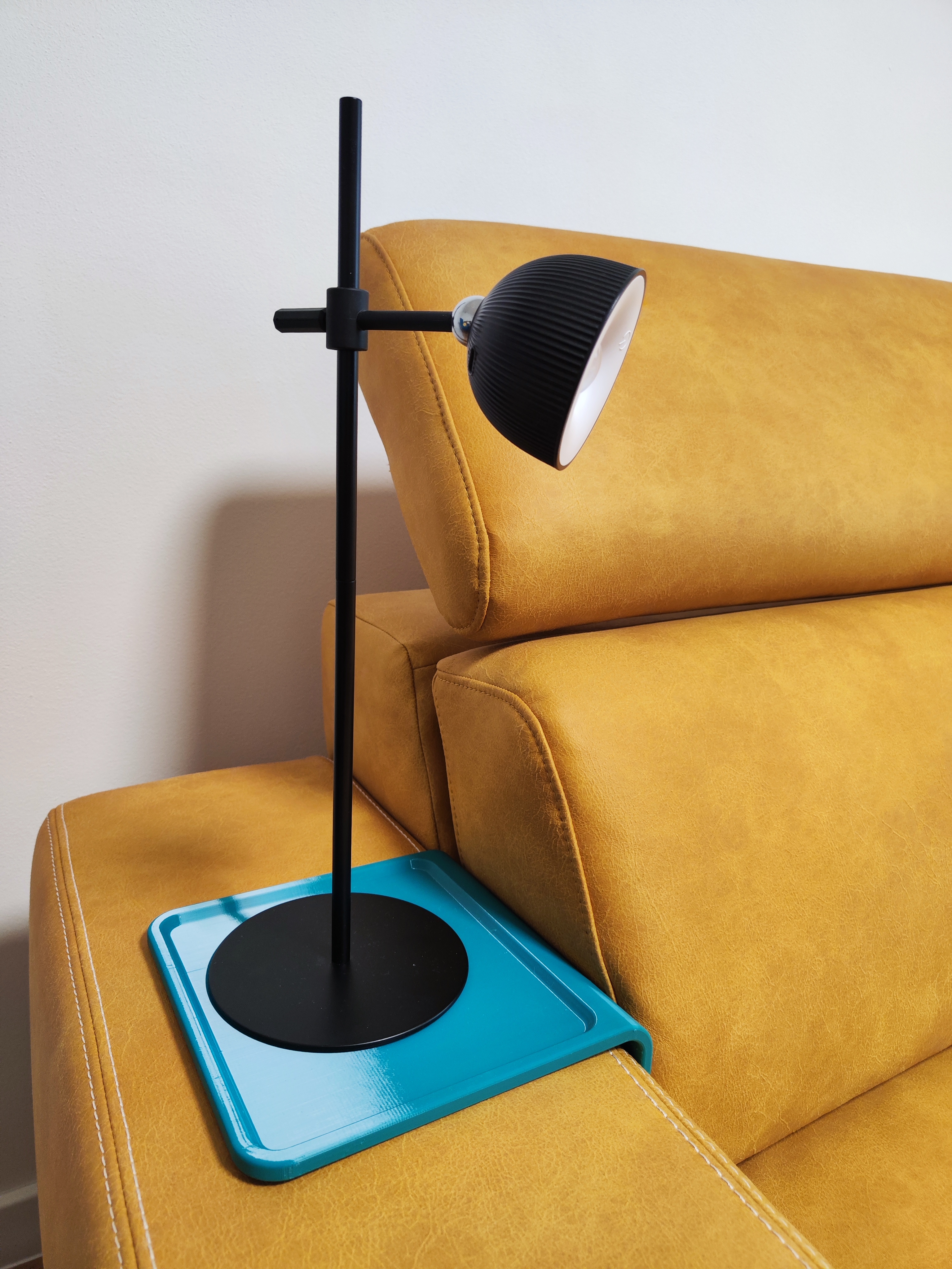 Simple armrest table 3D model