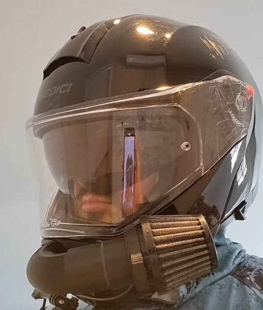 Turnaround fitting for Ocelot AF 1 pumper installed on SEDICI Systema II bike helmet