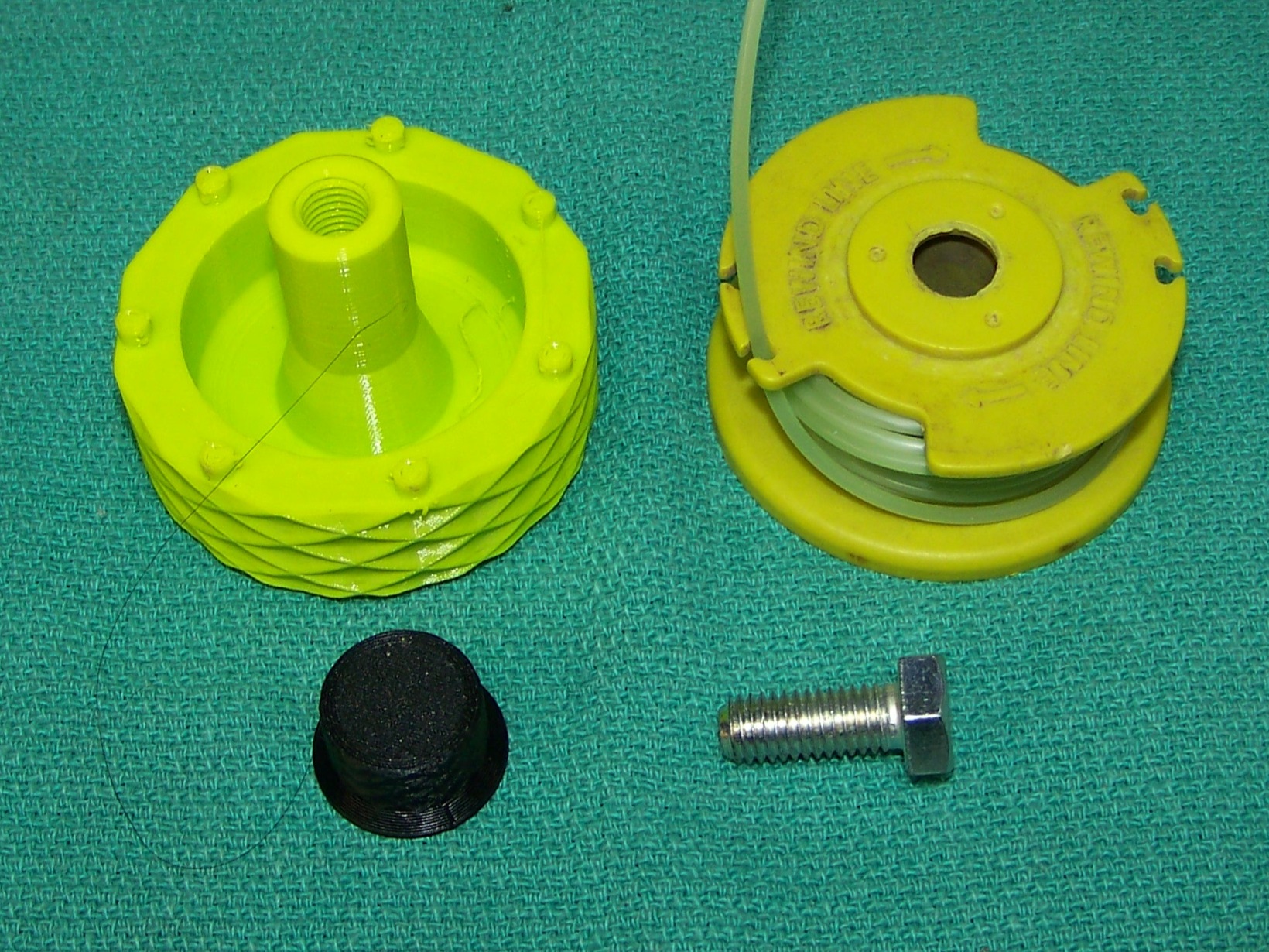 Miniatura 2 do modelo 3D Ryobi String Trimmer Spool Rewind Holder