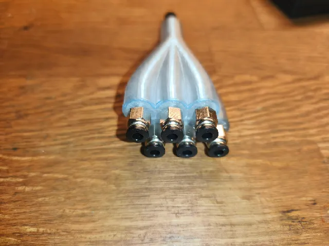 Filament splitter 6 to 1 for MMUs