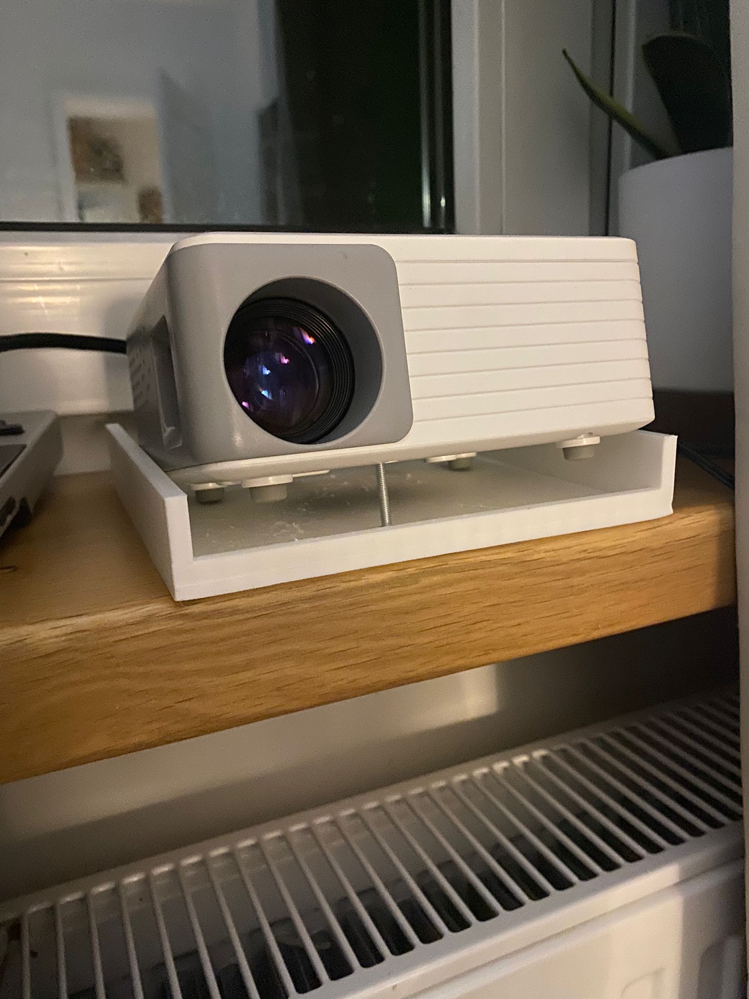 projector stand-holder