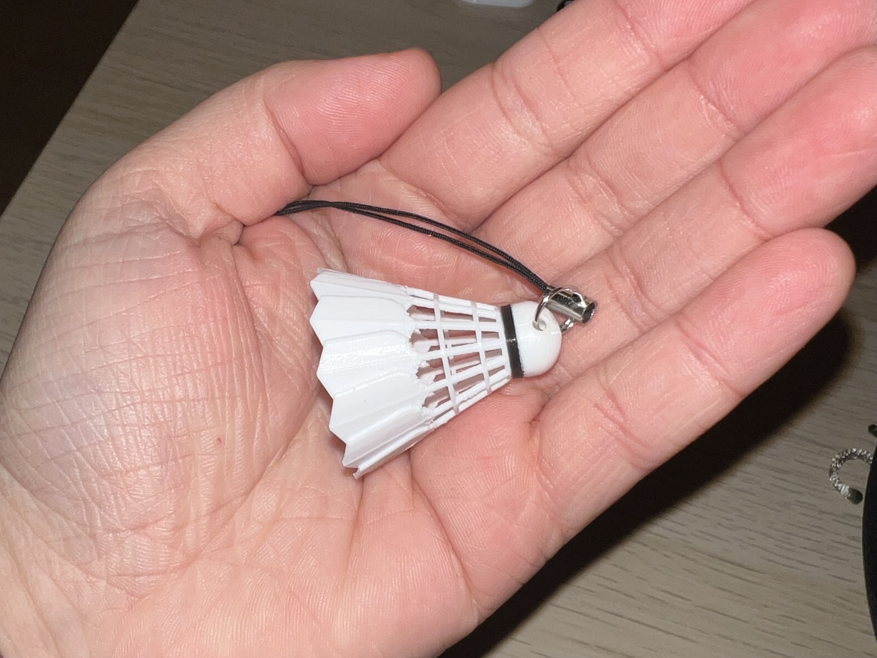 Miniatura 5 do modelo 3D Badminton shuttle keychain
