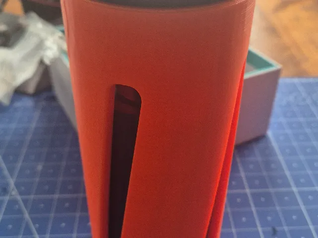 Tall can crusher with 6x2mm magnets