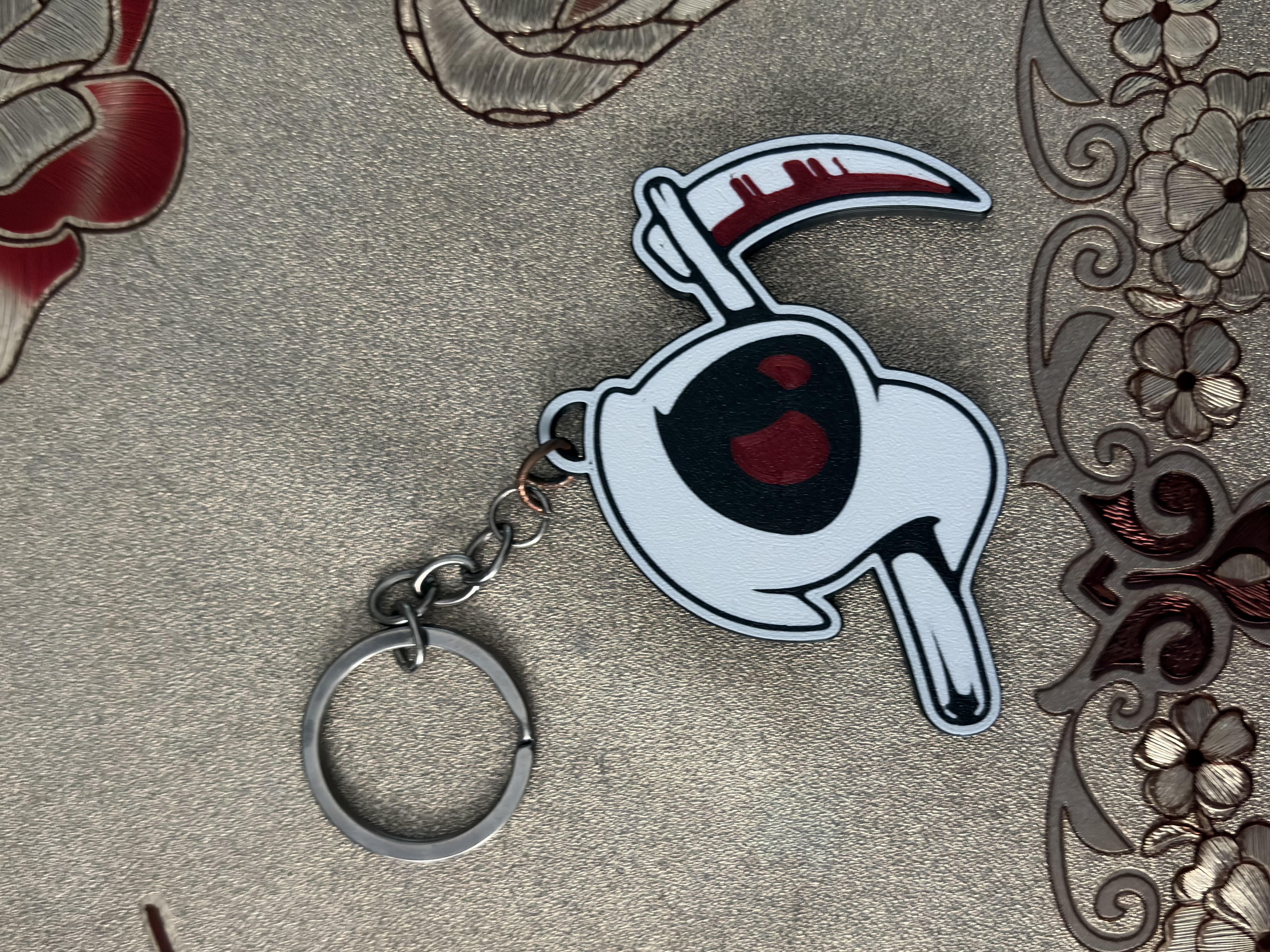 The Devil folback eye Red — thumbnail 2