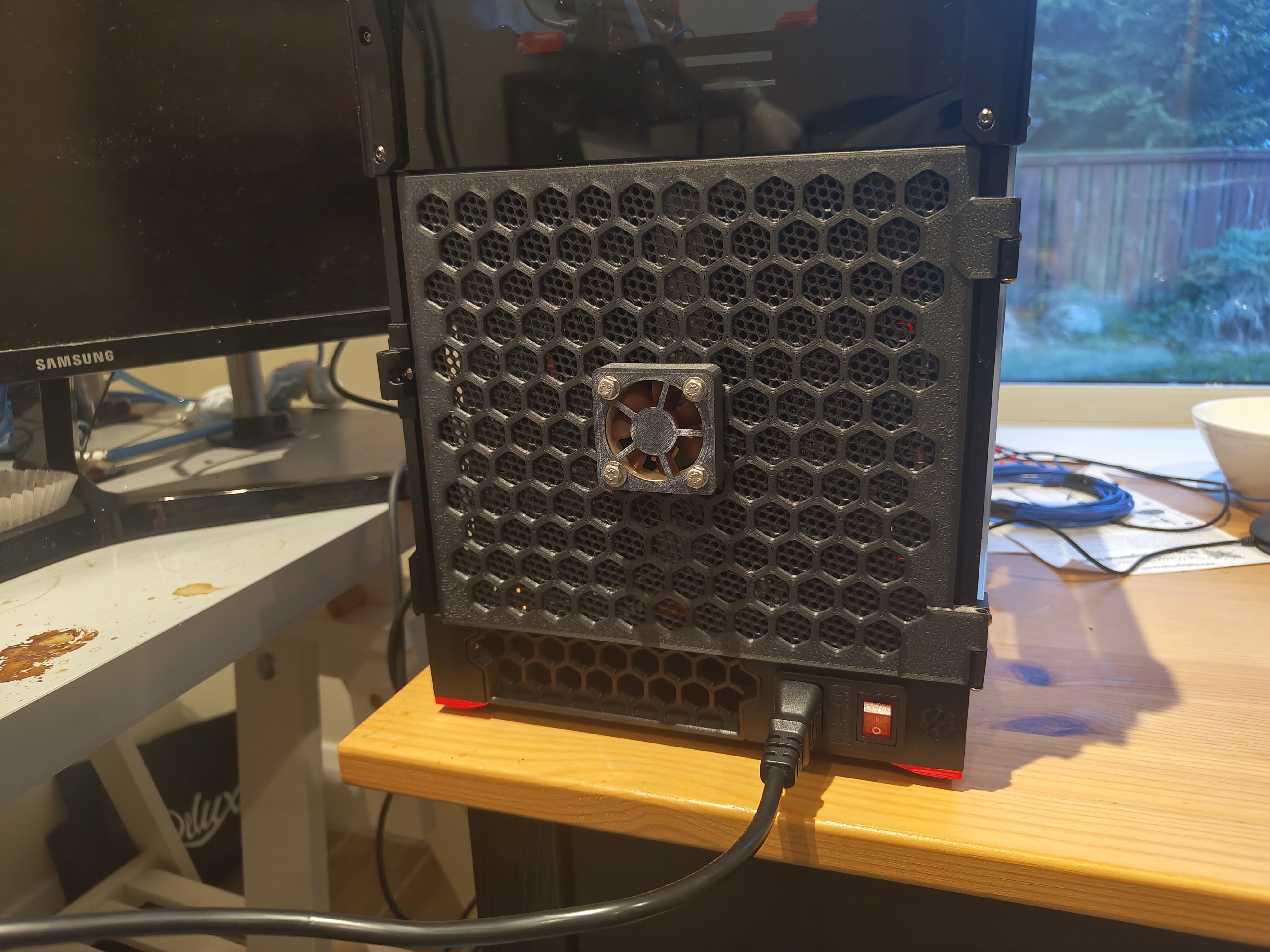 Voron V0 Hinged Rear Panel Hex Mesh 4020 fan