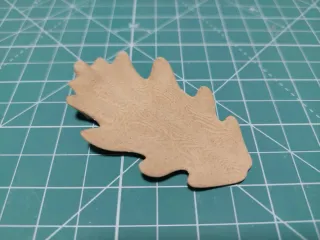 Decorative oak leaf
