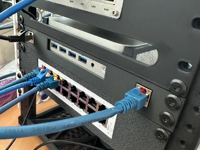 Geekom A9 max A8 max 10 inch rack mount