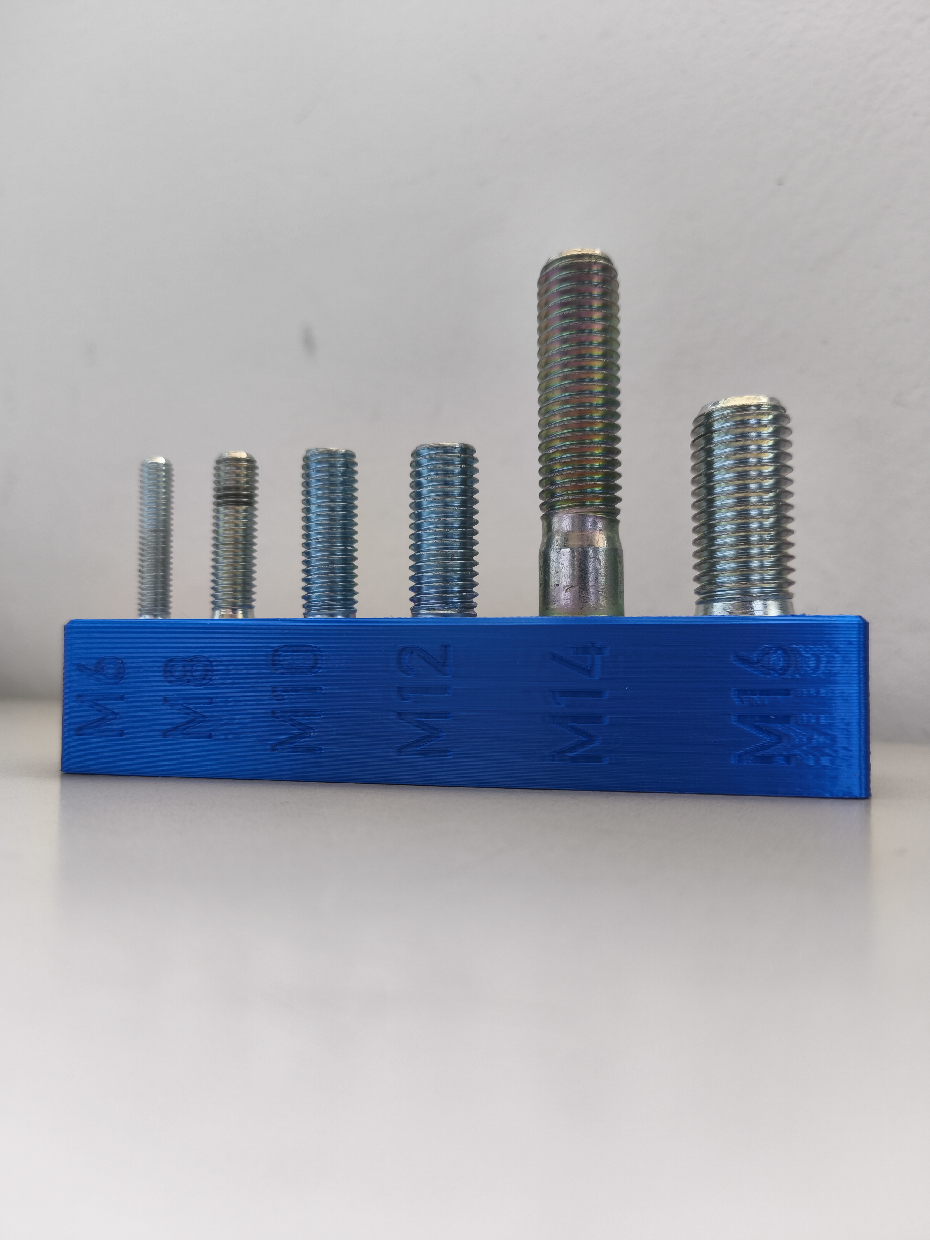 Sample holder for metric screws and nuts — miniatura 3