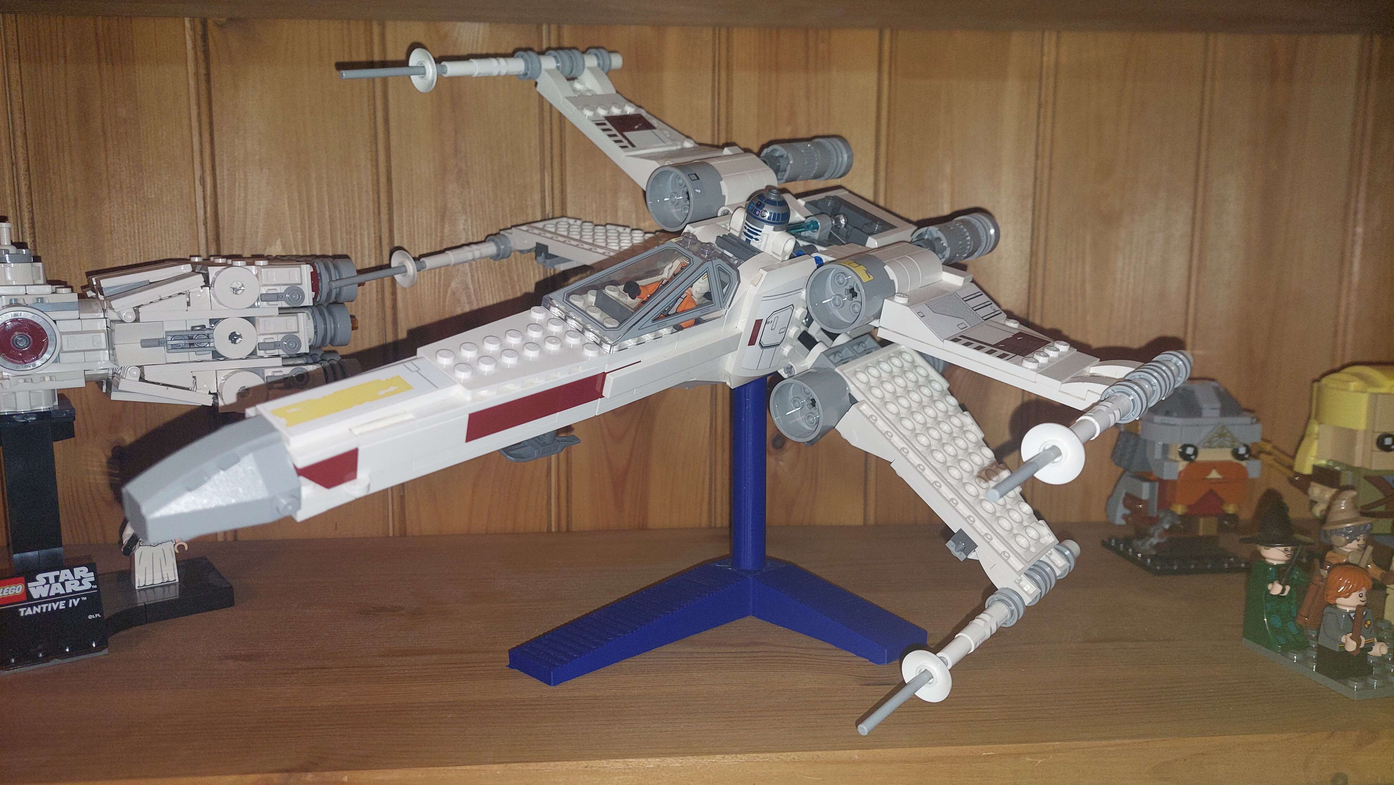 Lego display stand - 75301 - Luke's X-wing