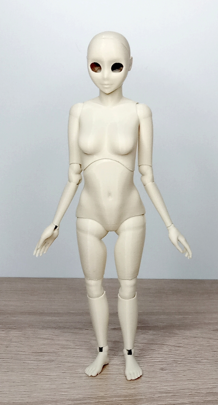 Anime BJD 1:10 Model "Nina" with movable eyes ! — thumbnail 3