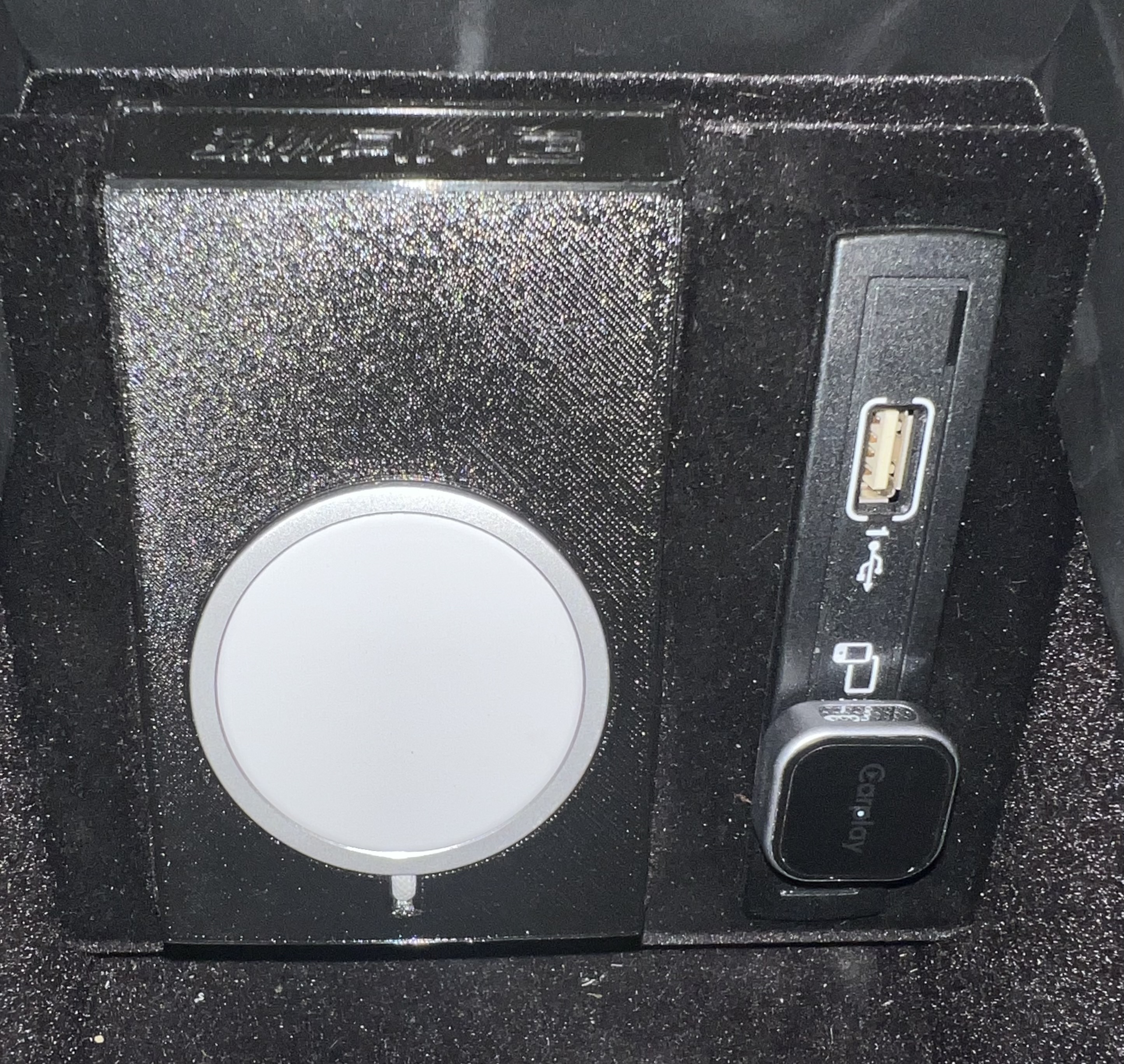 A213 Mercedes SL Phone Holder/Charger Replacement