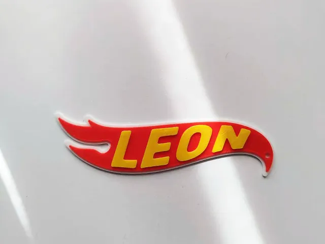 Hotwheels name tag - Leon