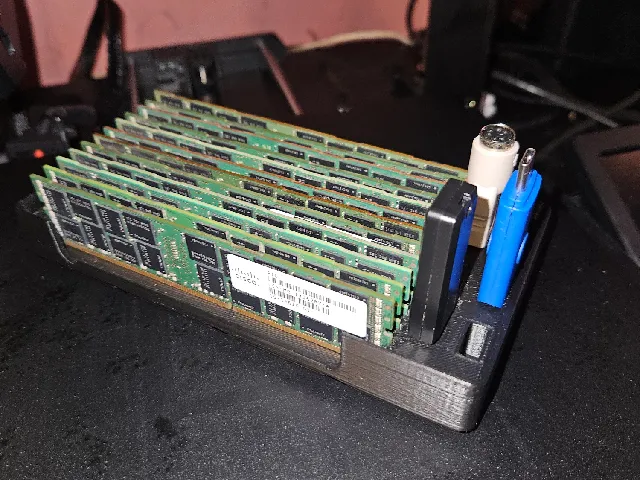 Gridfinity 12 dimm Slot tray w/ usb holder
