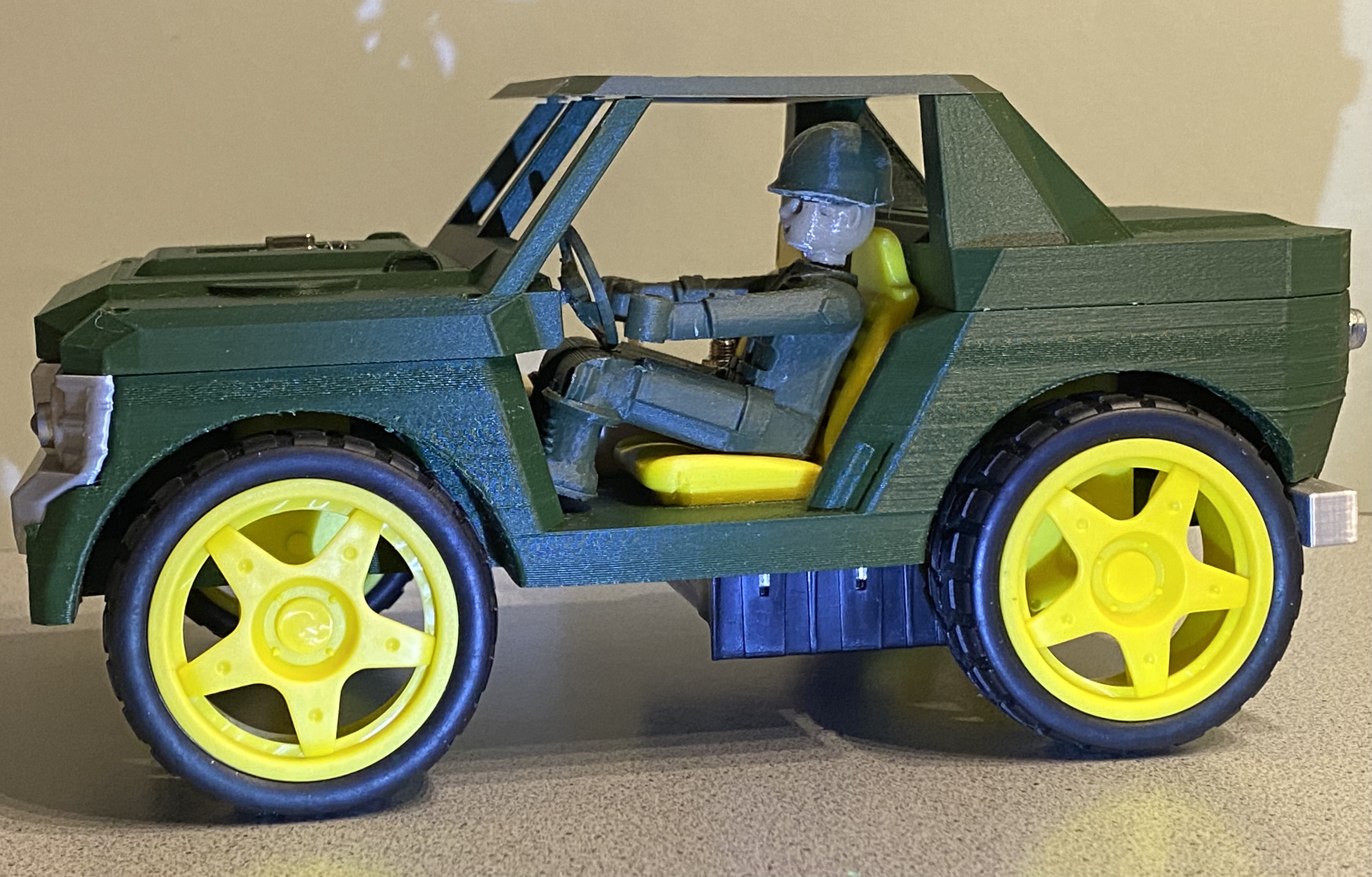 Functional RC-Car — thumbnail 2