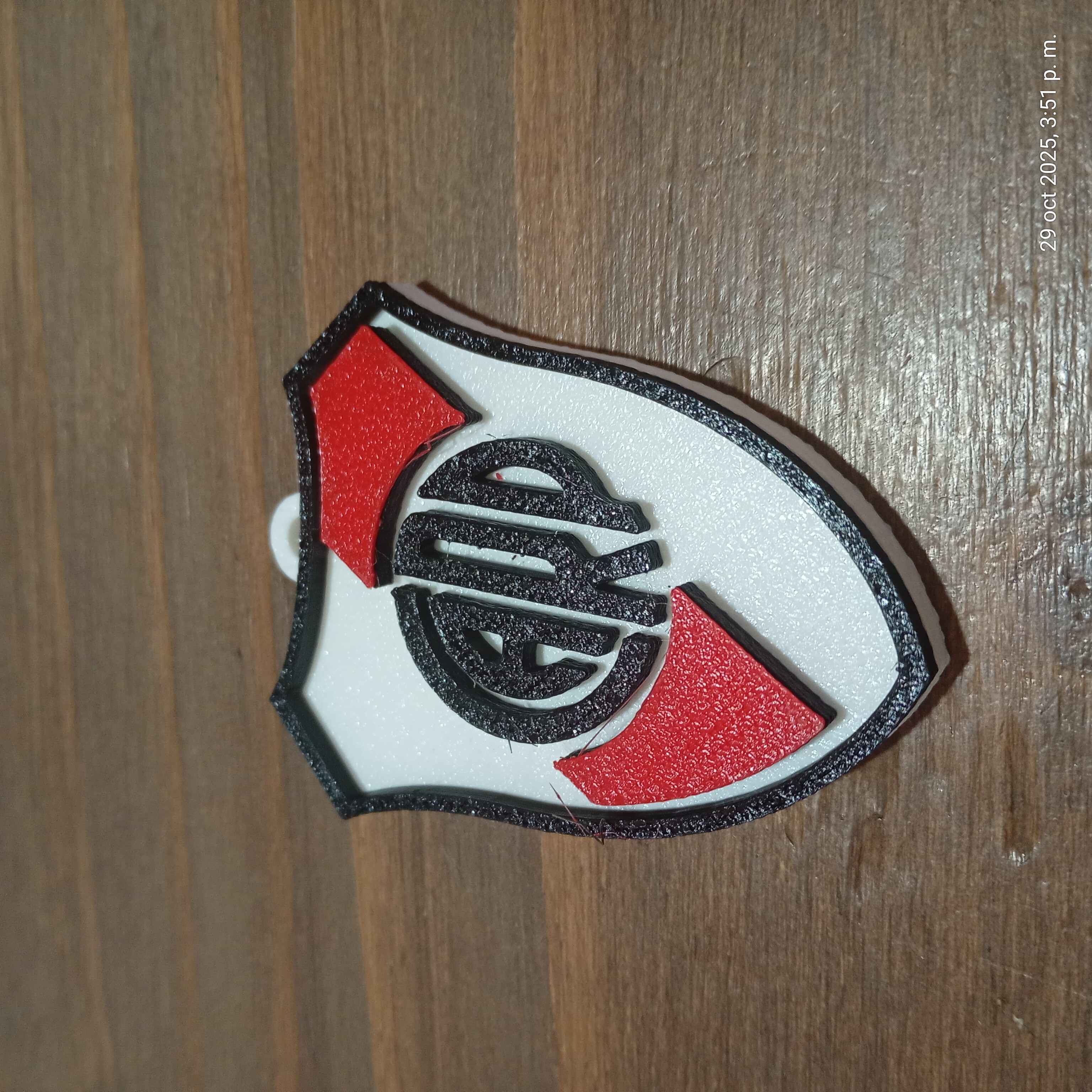 Keychain escudo River