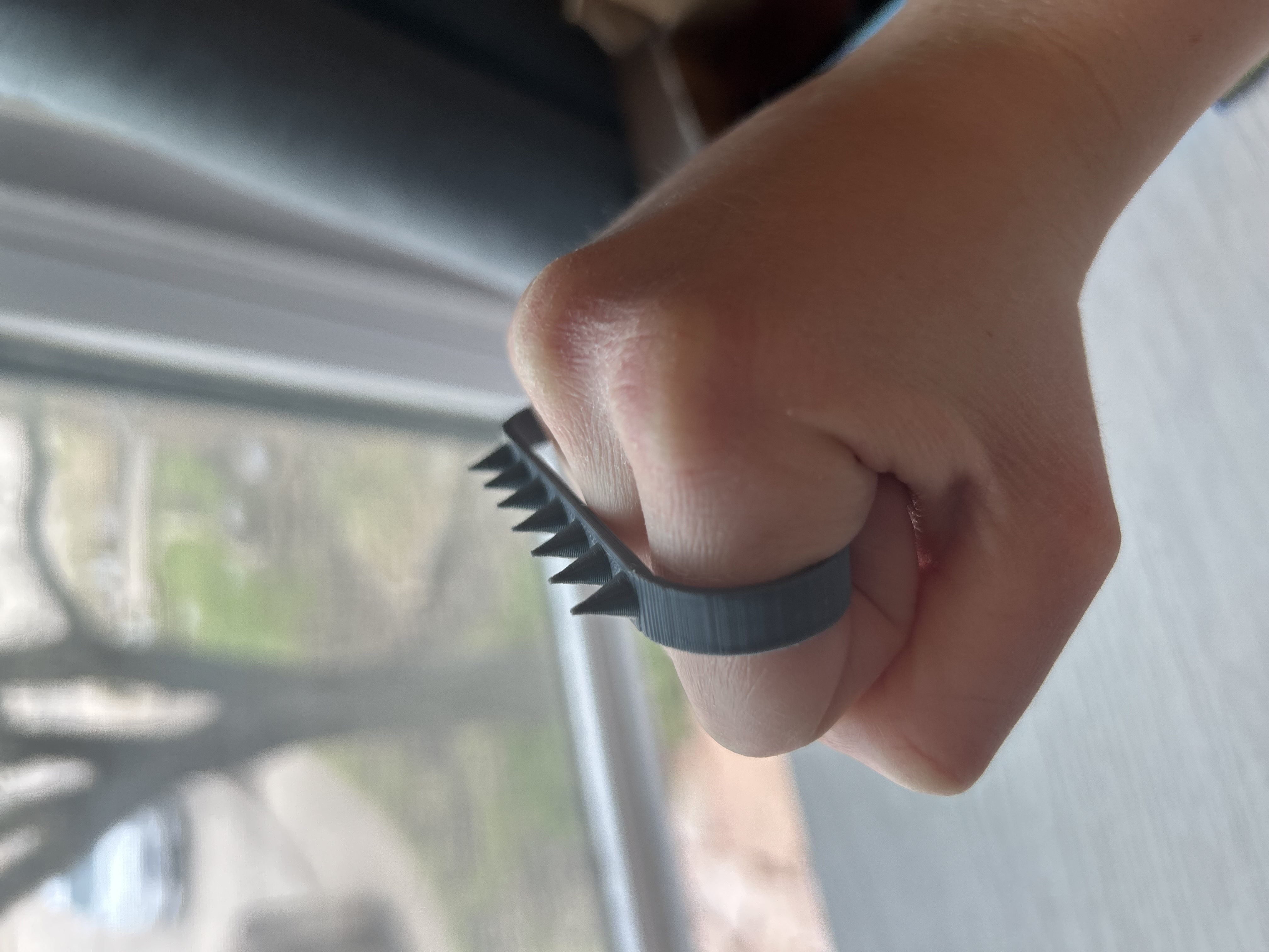 Spiked Knuckle — thumbnail 2