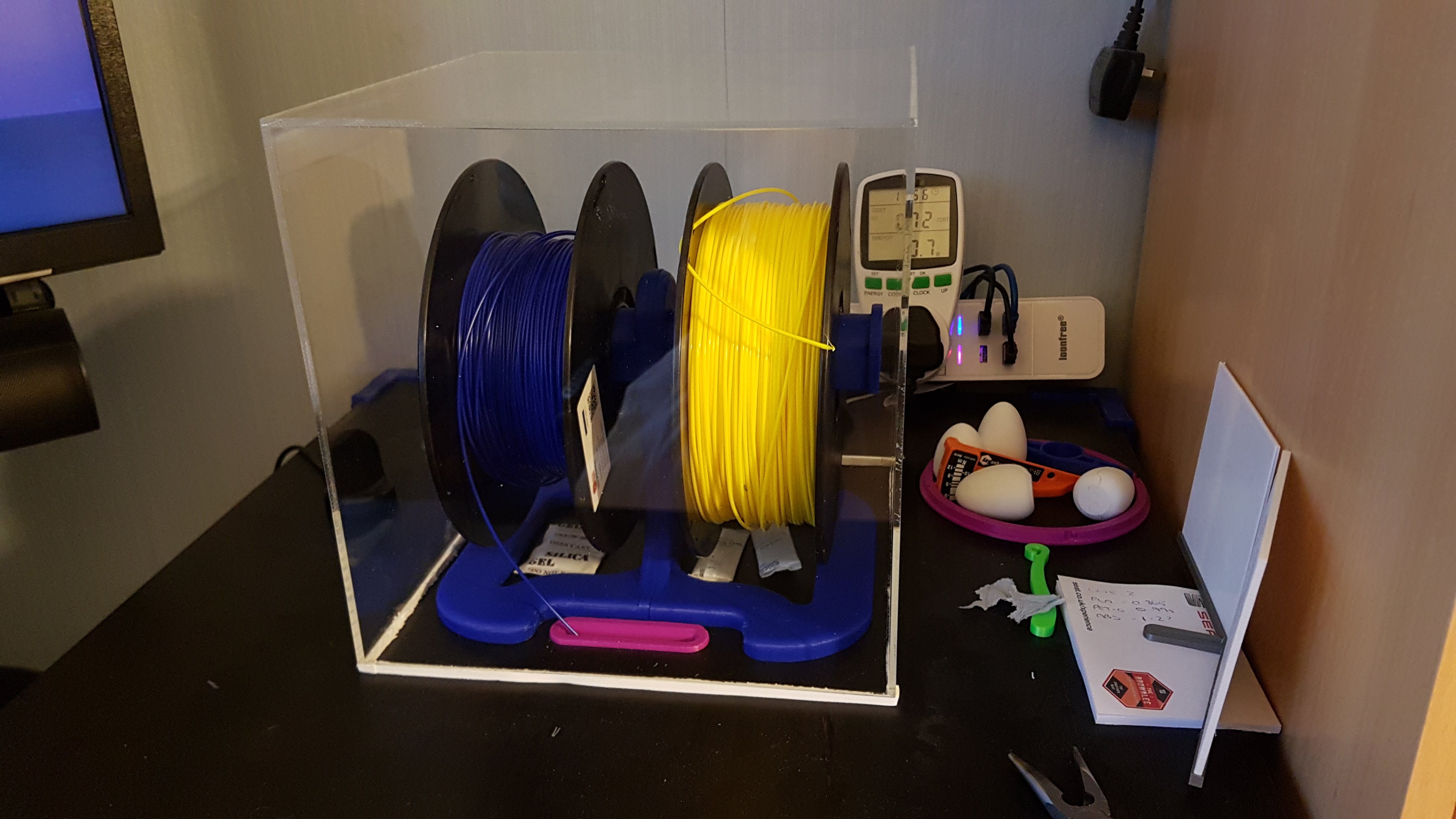 Miniatura 3 do modelo 3D Dual Table Top Spool Holder