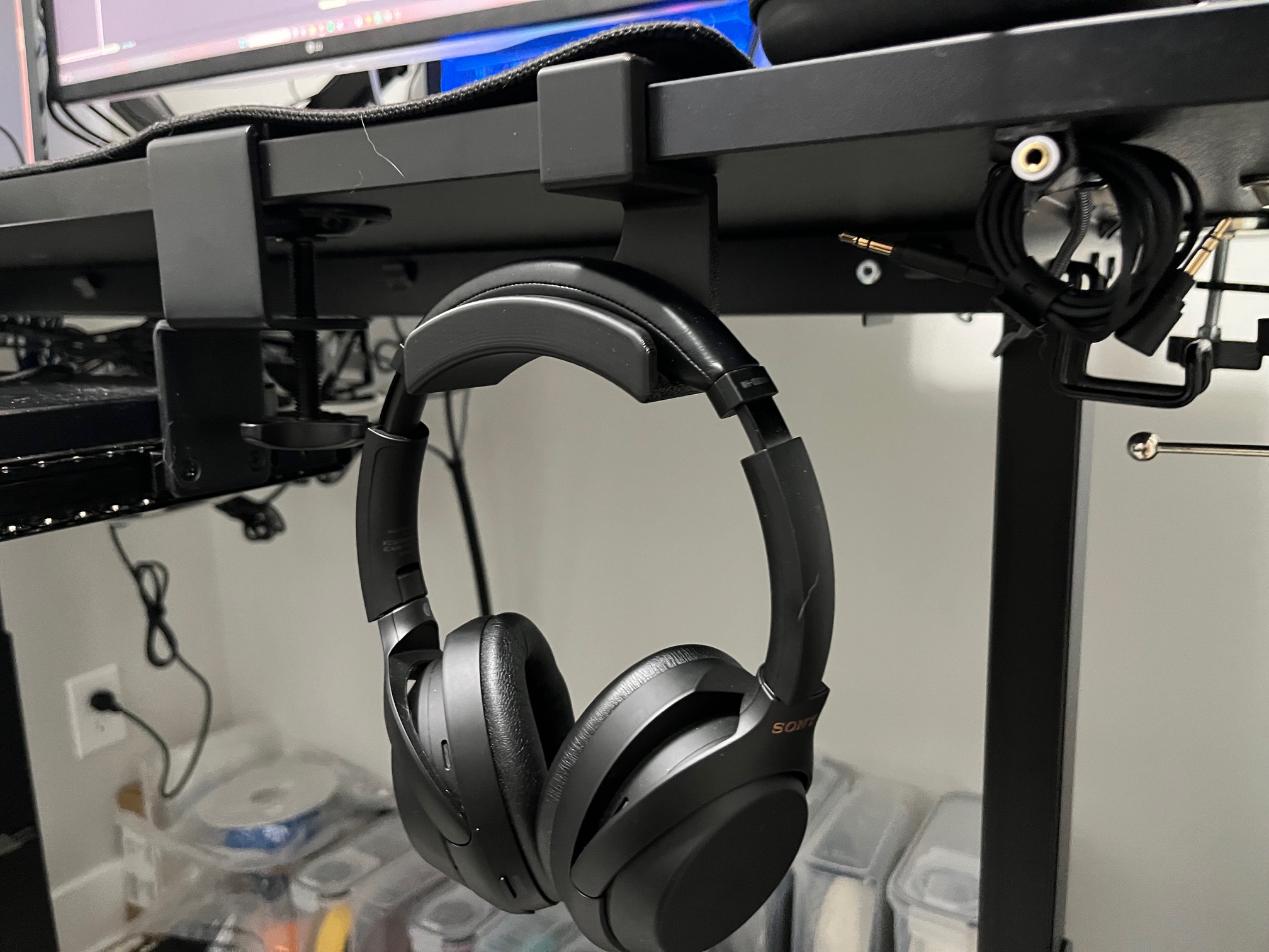 Headphone Holder