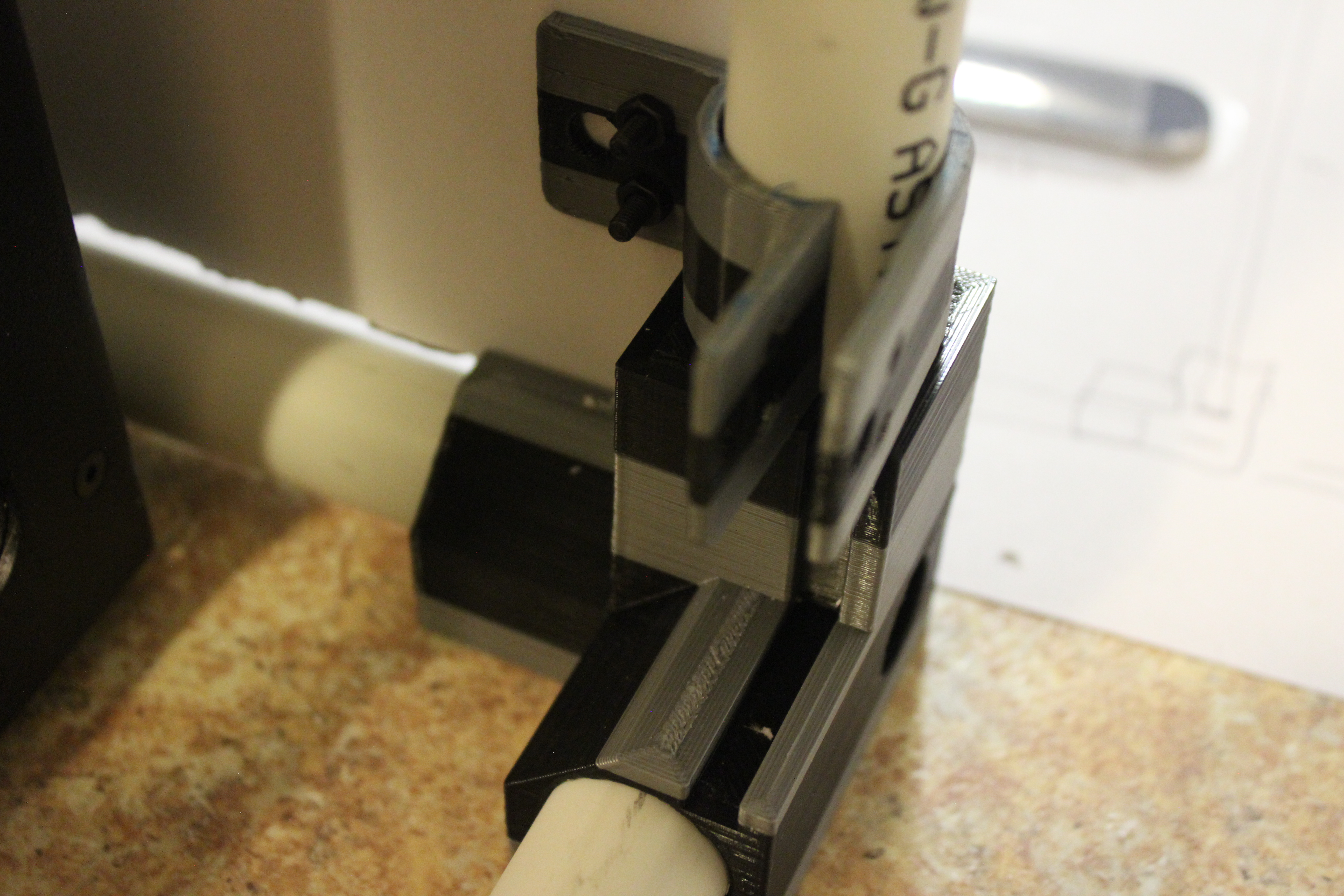 Miniatura 4 do modelo 3D PVC Enclosure Brackets