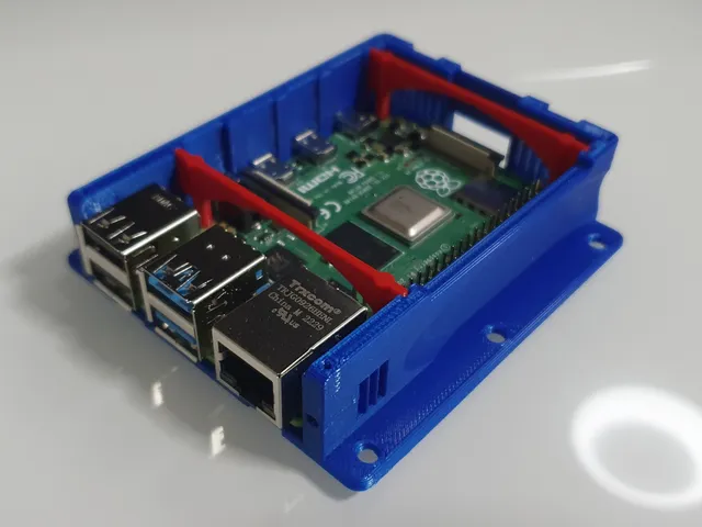 Raspberry Pi 4 quality case, with VESA mount (V3.3)