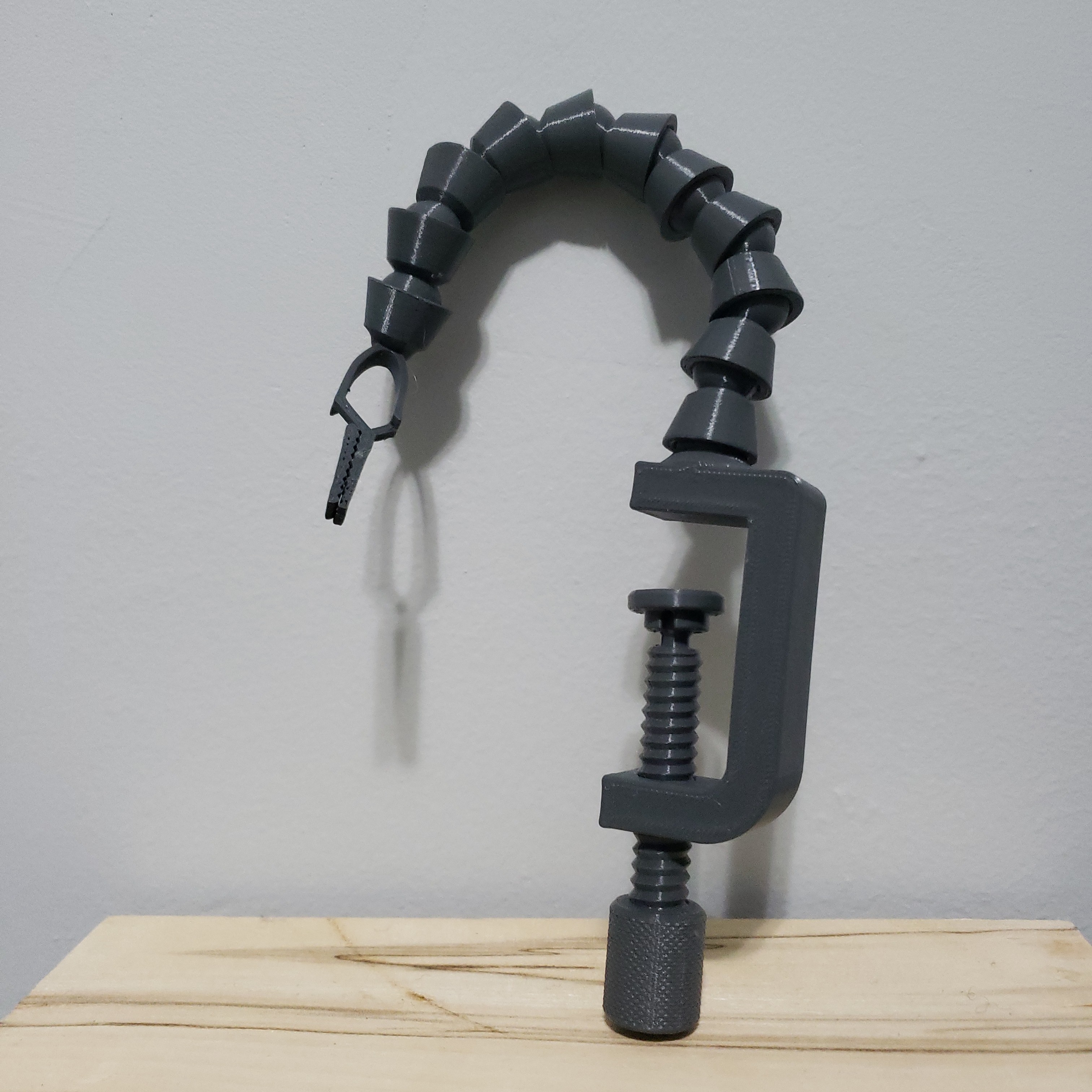 Fully Printable Soldering Third Hand Clamp