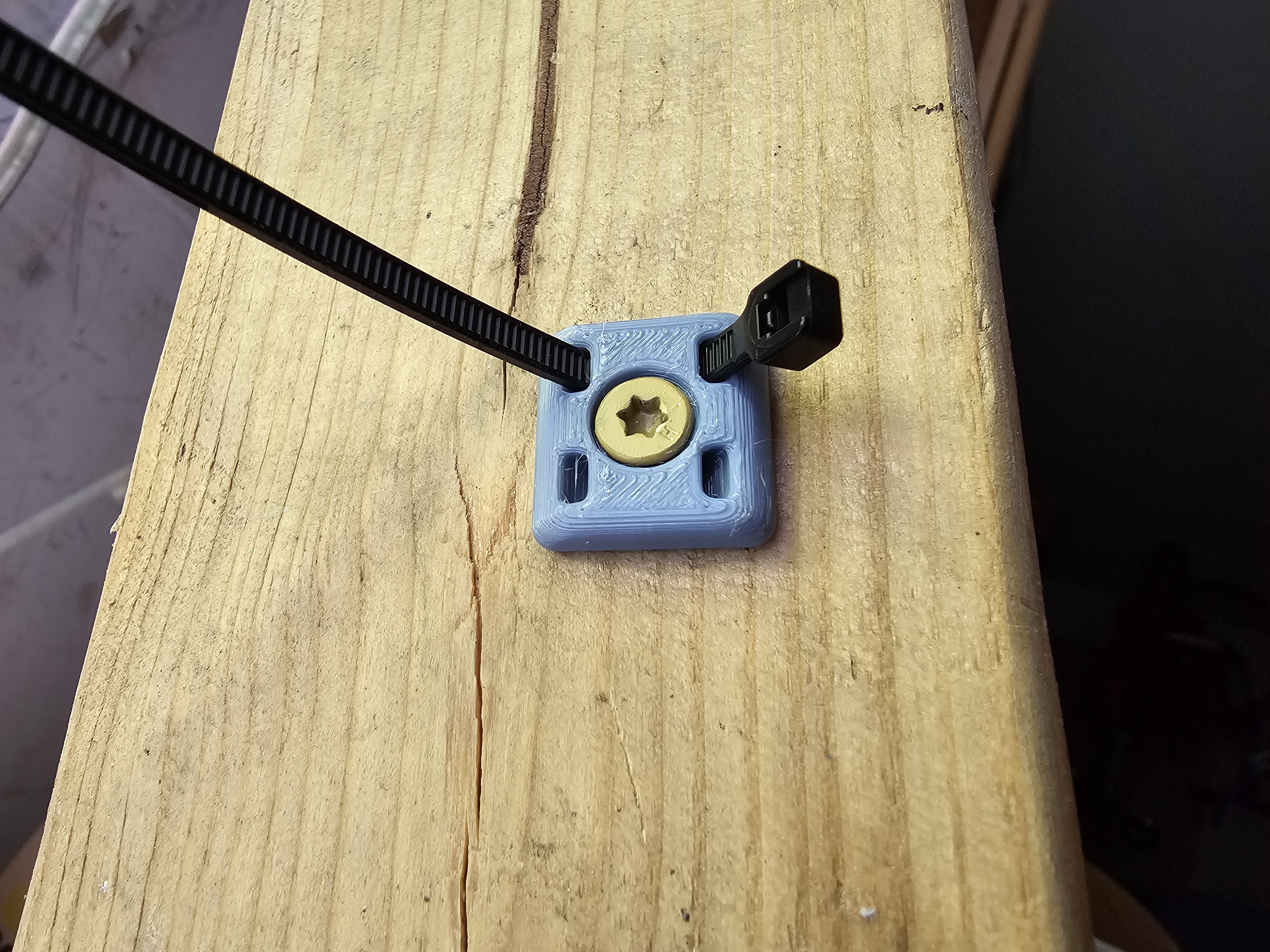 Miniatura 3 do modelo 3D Zip Tie Cable Anchor