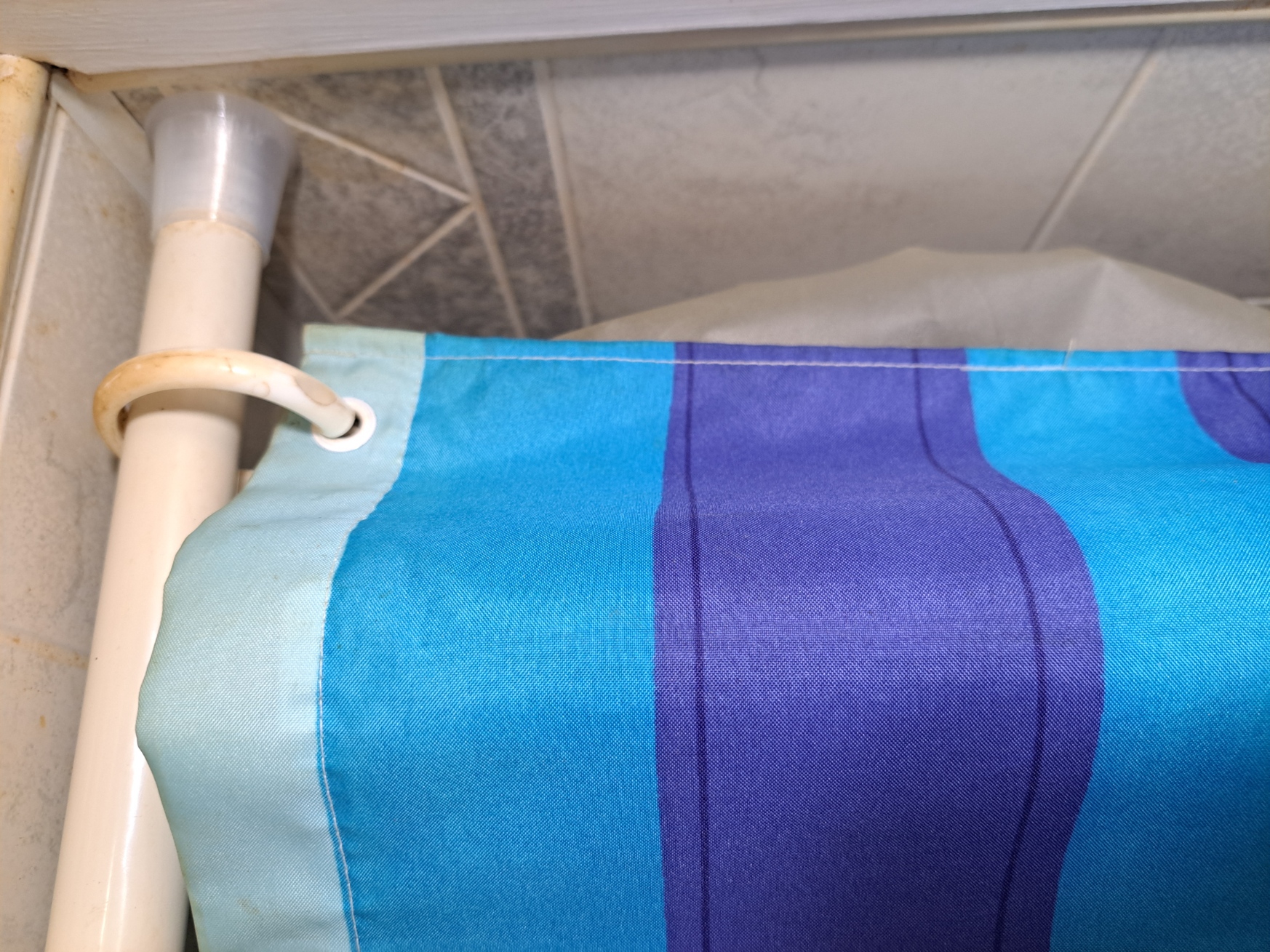 Shower curtain rod TPU end cap