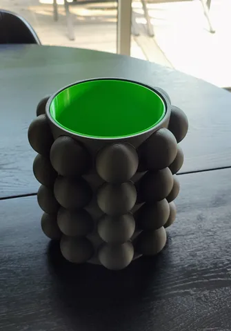 Ensemble Cache-Pot et Pot