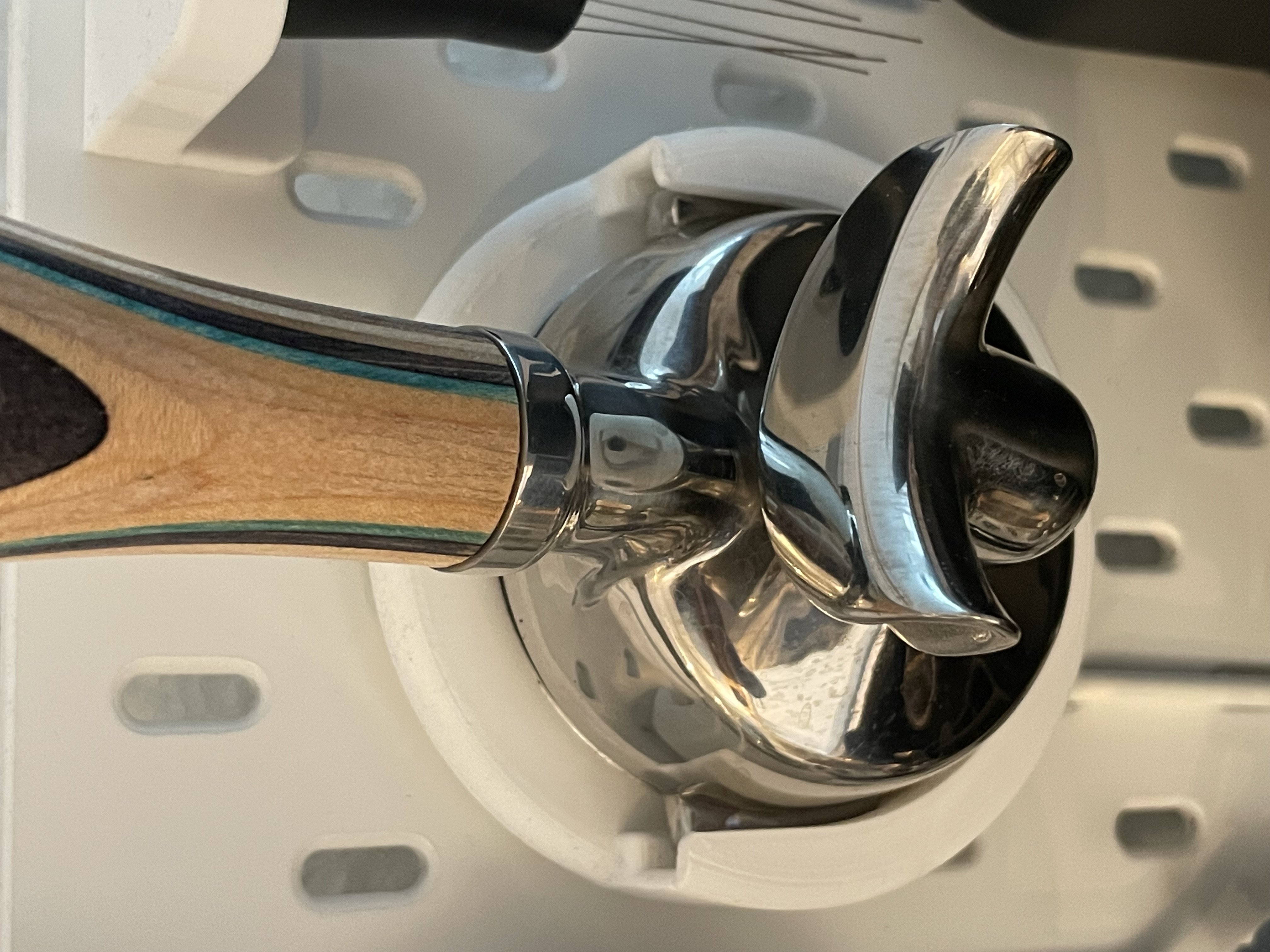 Decent Espresso 58mm portafilter holder for Skadis by Jonas Faber