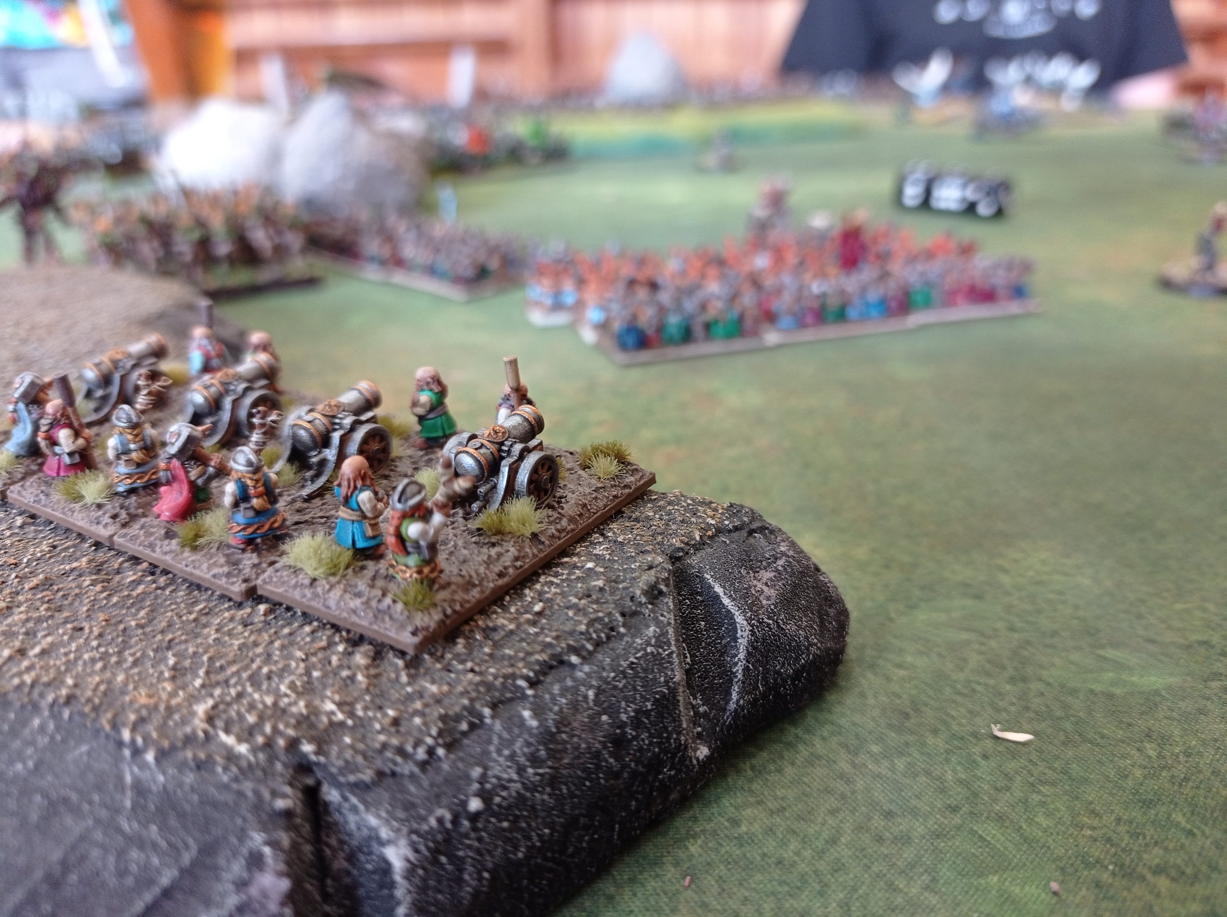 Warmaster Magnetic Stands