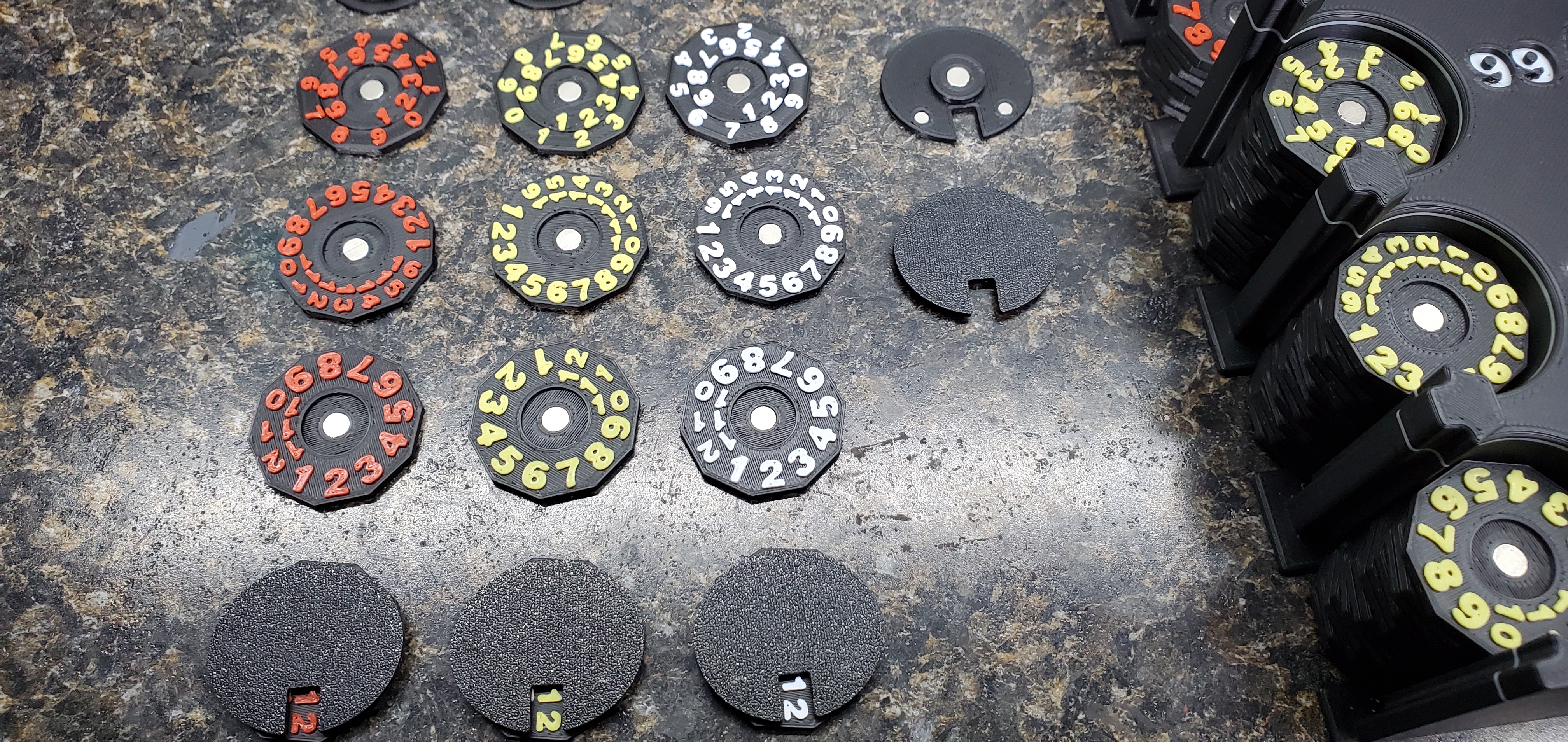 Miniature Base with HP Dial, Status indicators and storage system