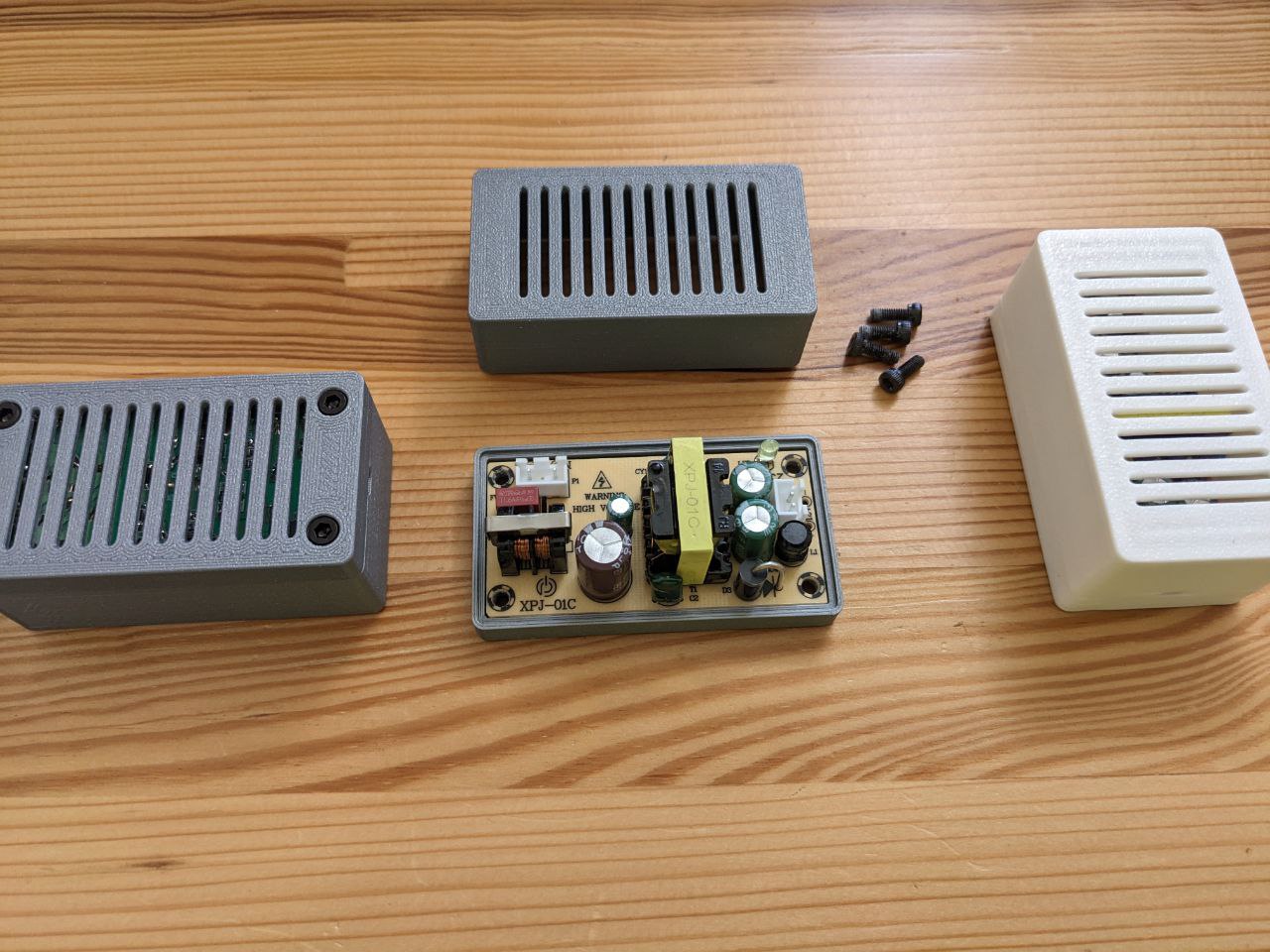 Enclosure for 12V 1.5A power supply module from Aliexpress XPJ-01C