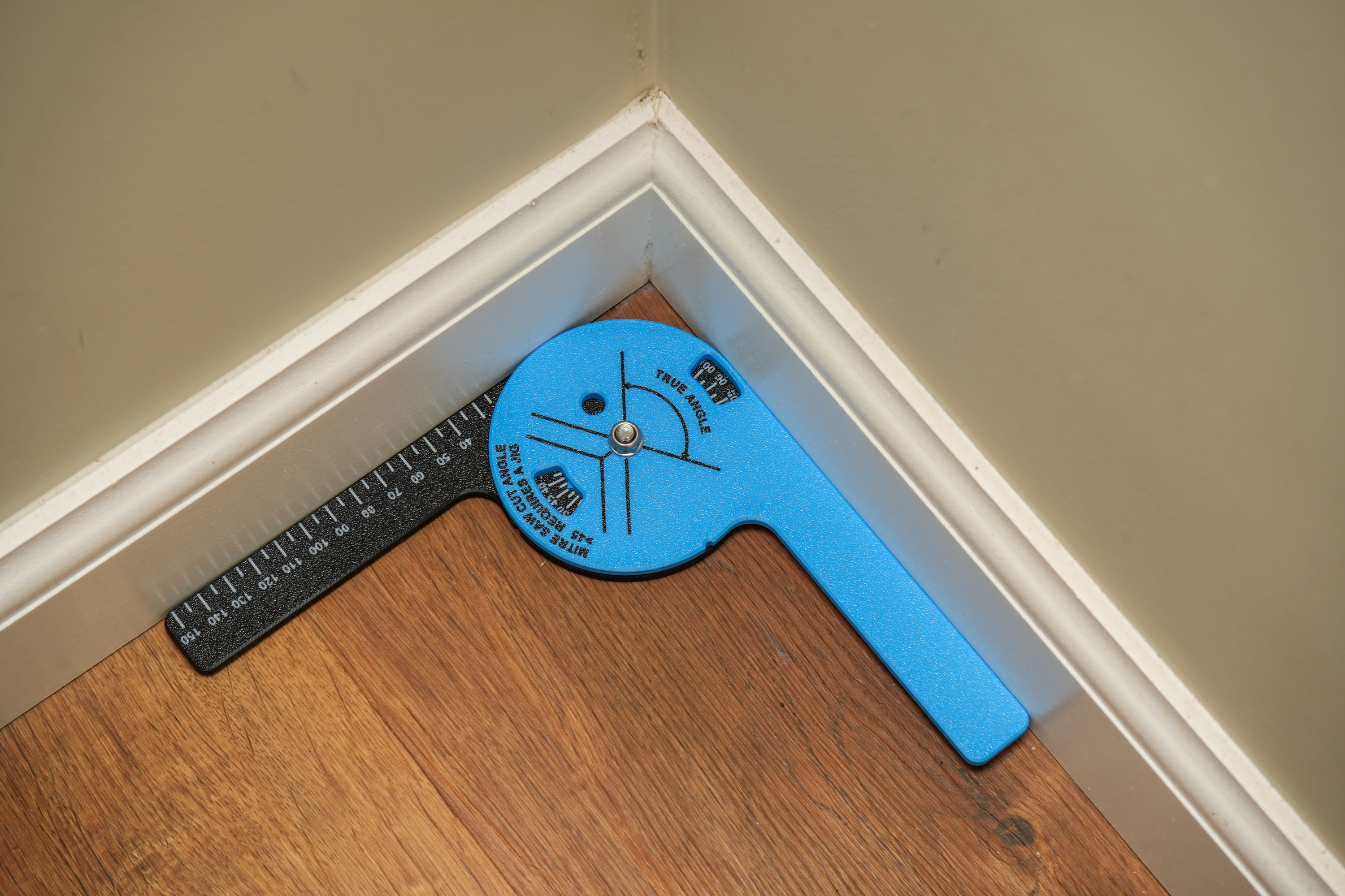 Miniatura 4 do modelo 3D Angle Finder Gauge