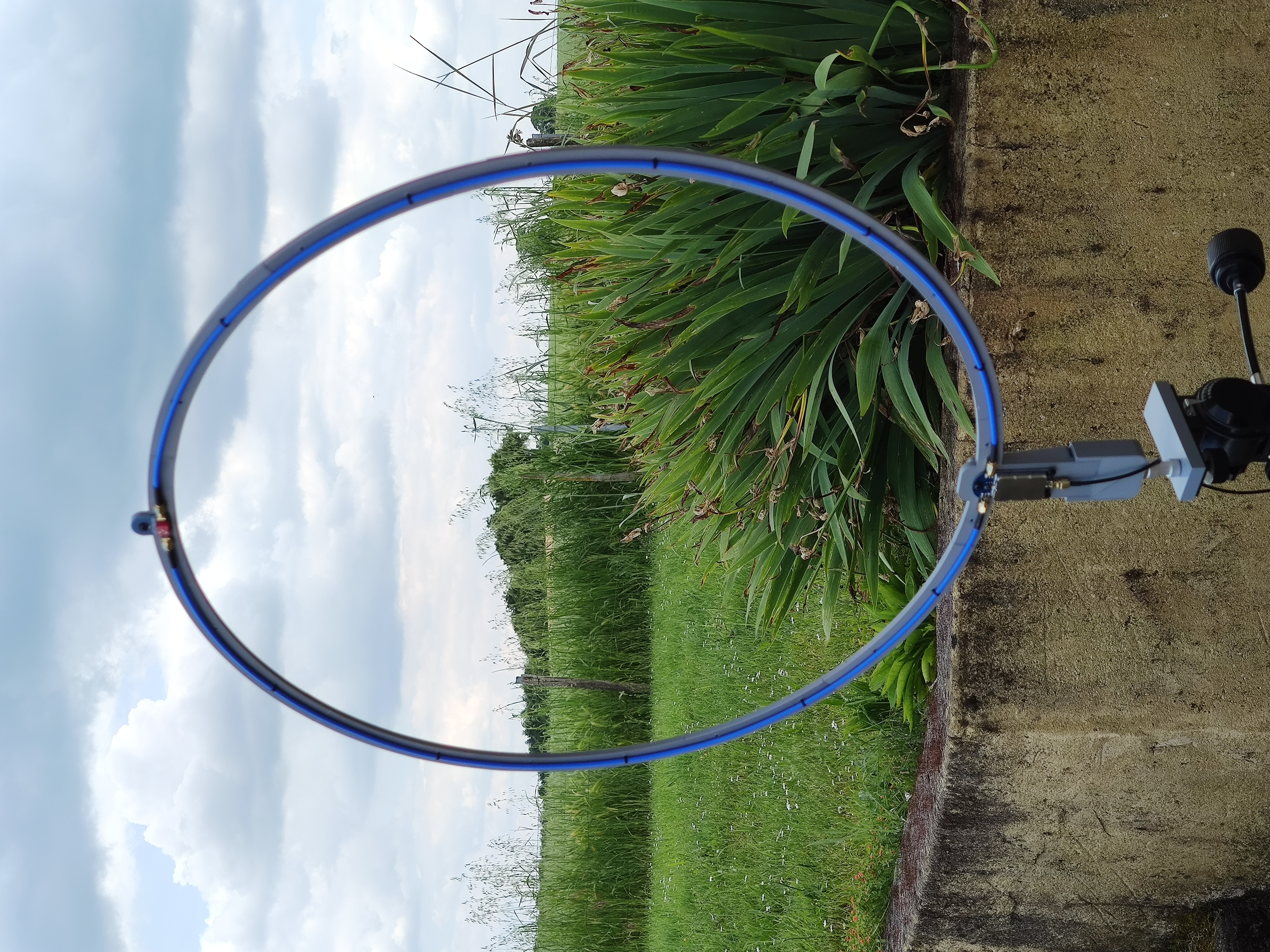 Support antenne loop