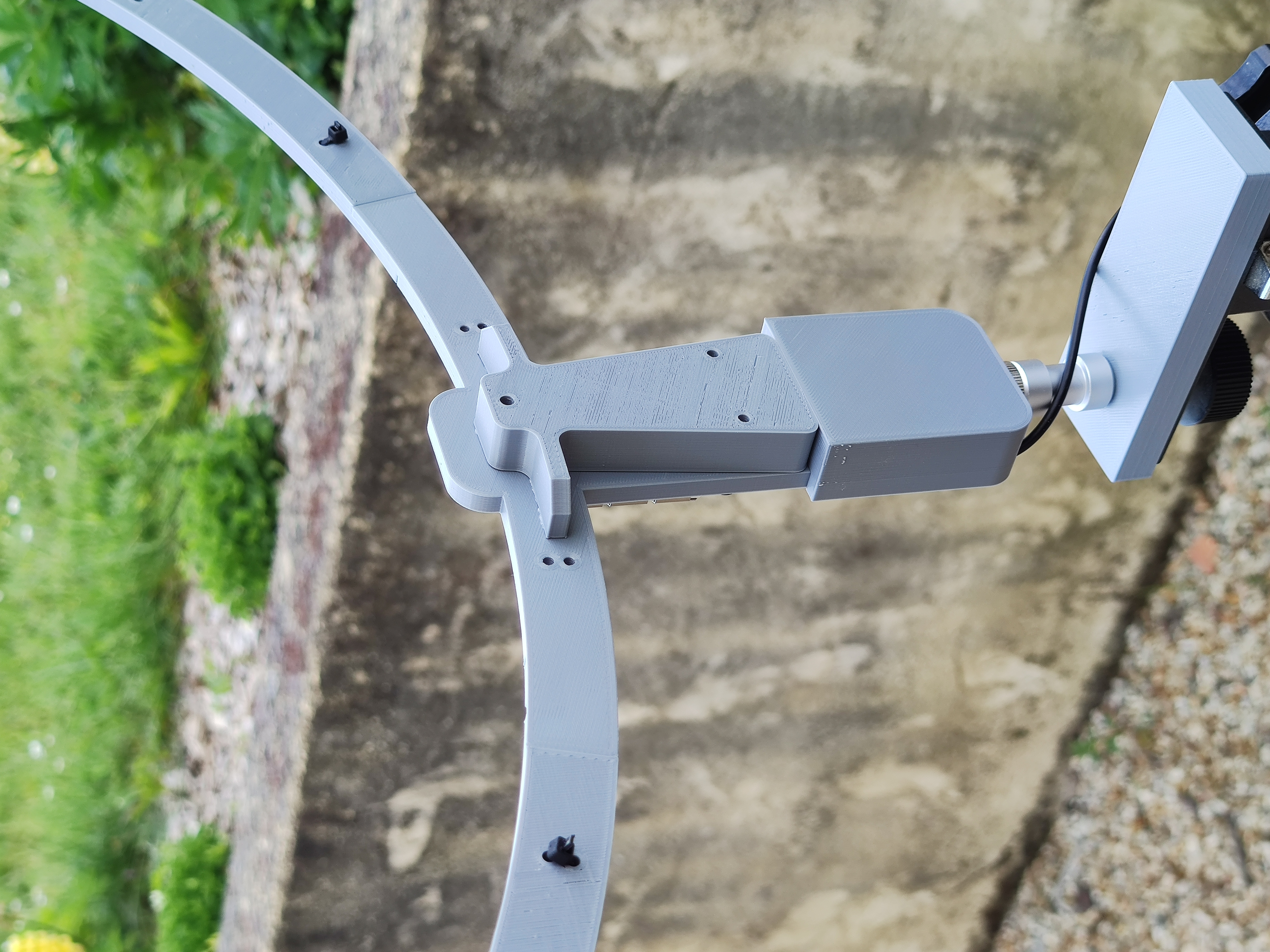Miniatura 3 do modelo 3D Support antenne loop