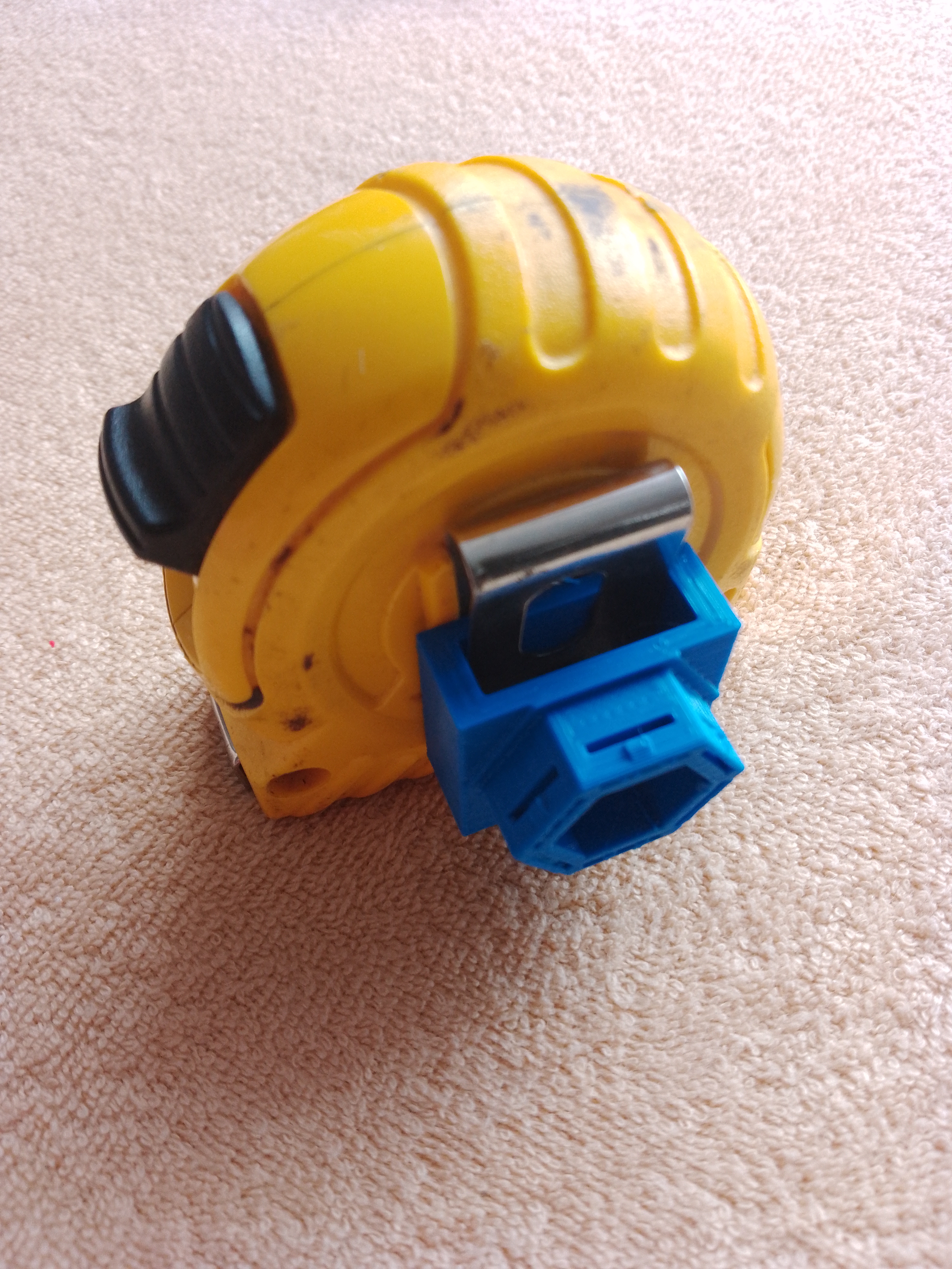 STANLEY tape measure 3 m HSW Honeycomb